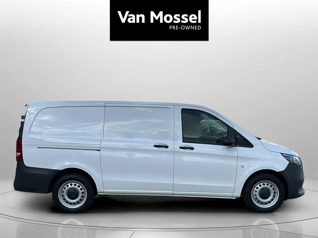 Mercedes-Benz-Vito-image-6