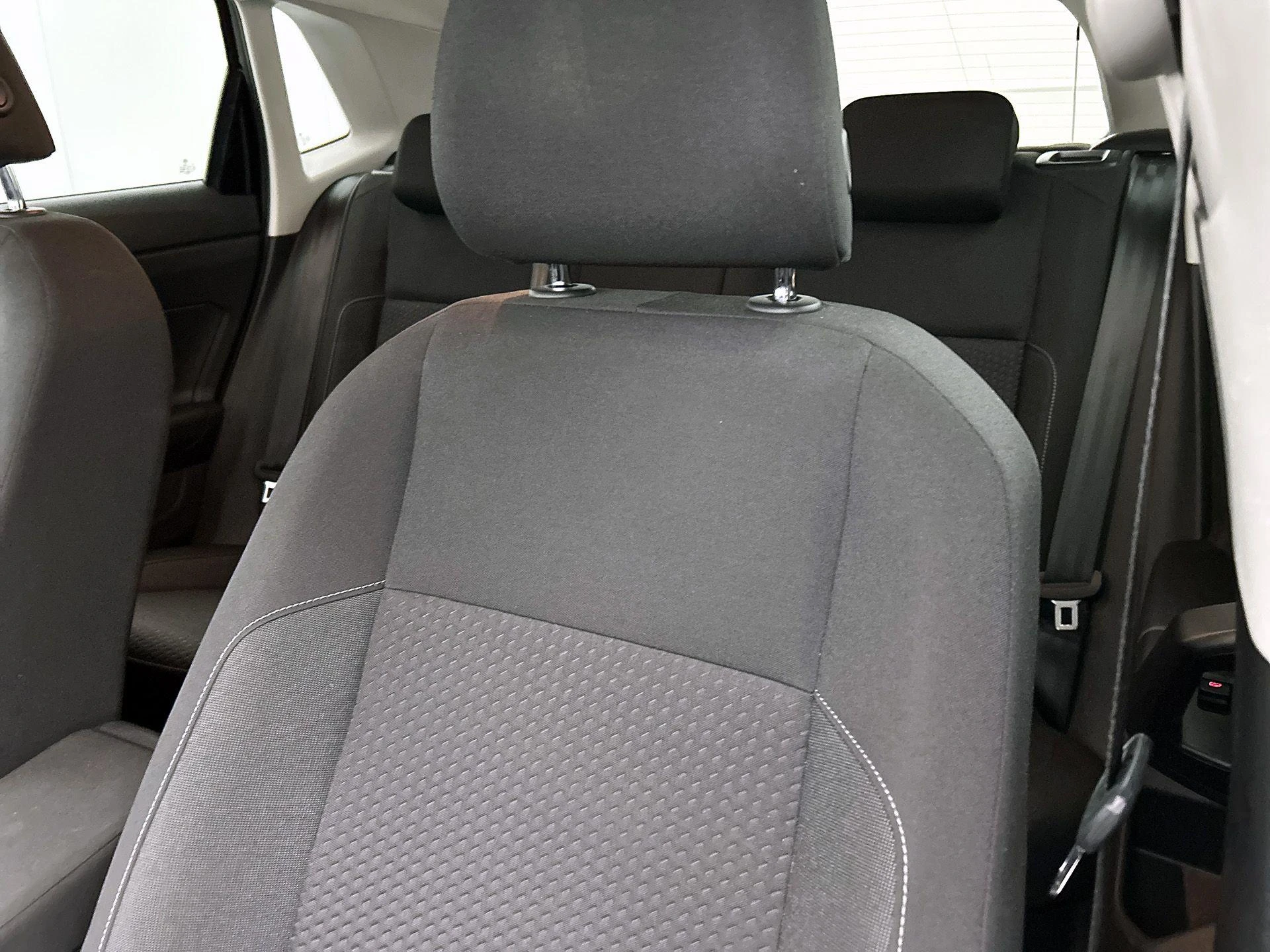 Volkswagen-Polo-image-14