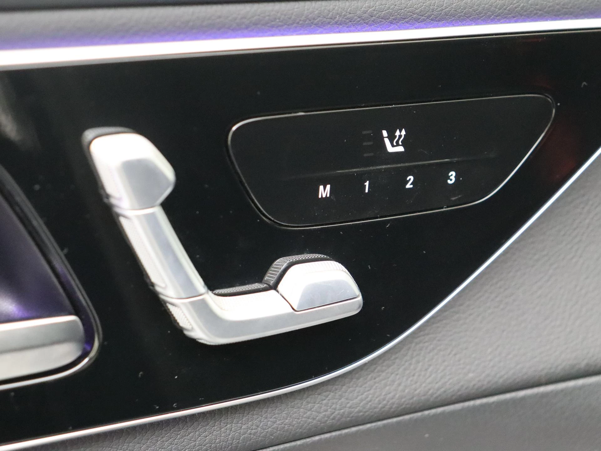 Mercedes-Benz-GLC-image-28