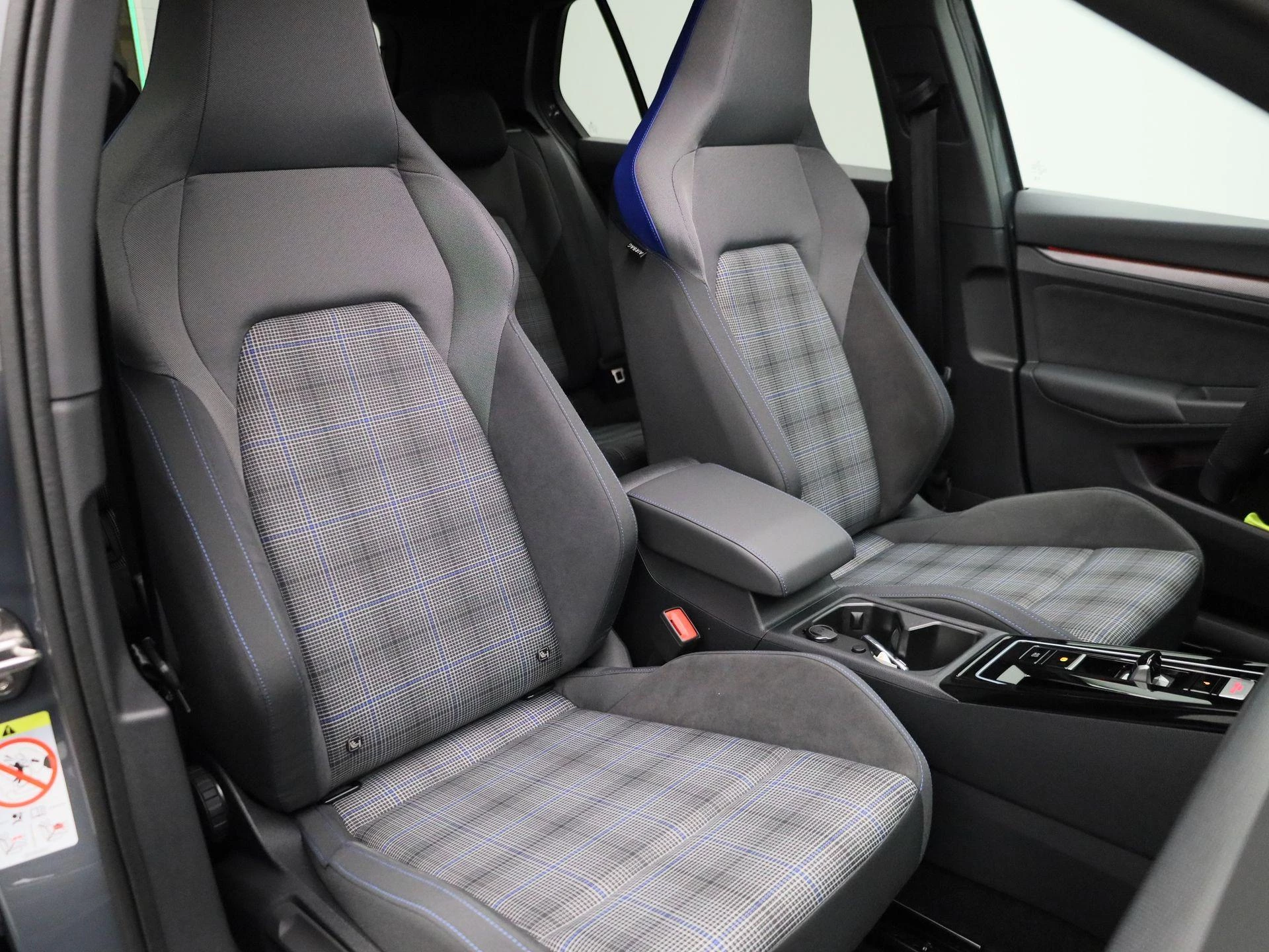 Volkswagen Golf 1.5 eHybrid GTE 272 PK|