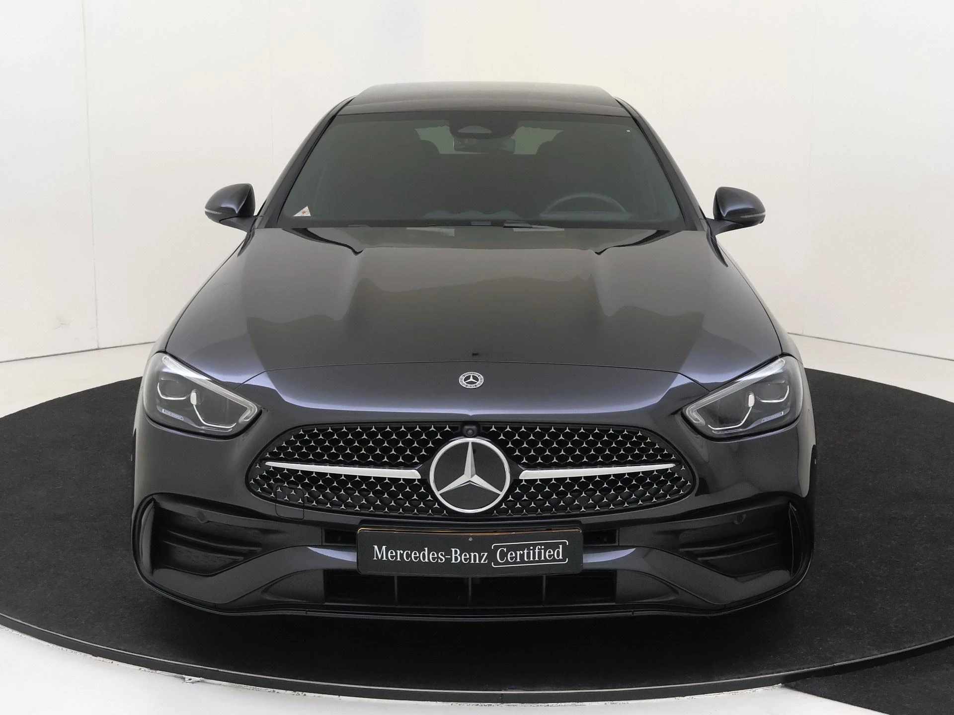 Mercedes-Benz-C-Klasse-image-5