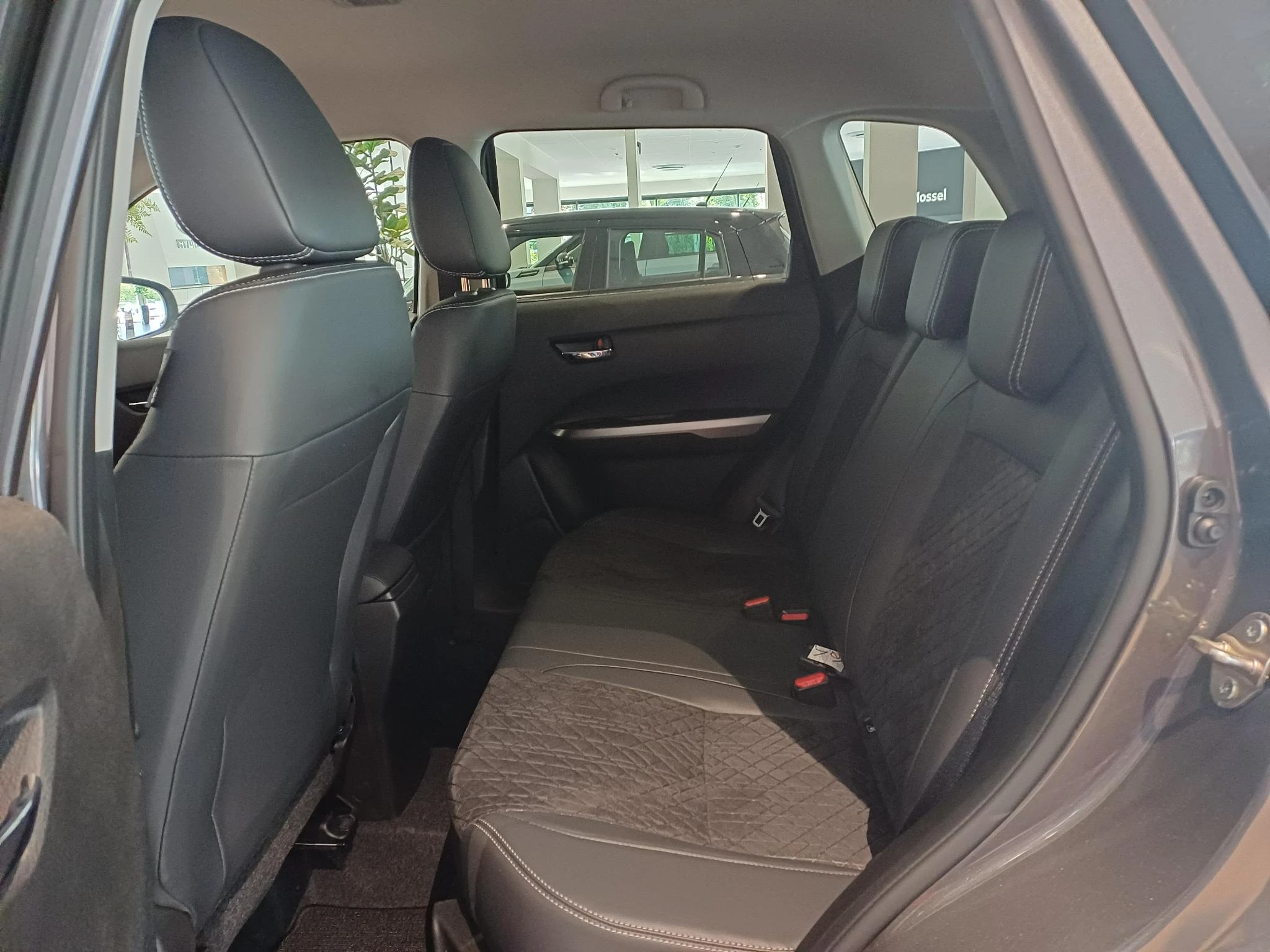 Suzuki-Grand Vitara-image-19