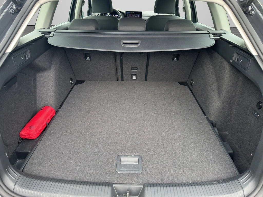 Volkswagen-Golf-image-15