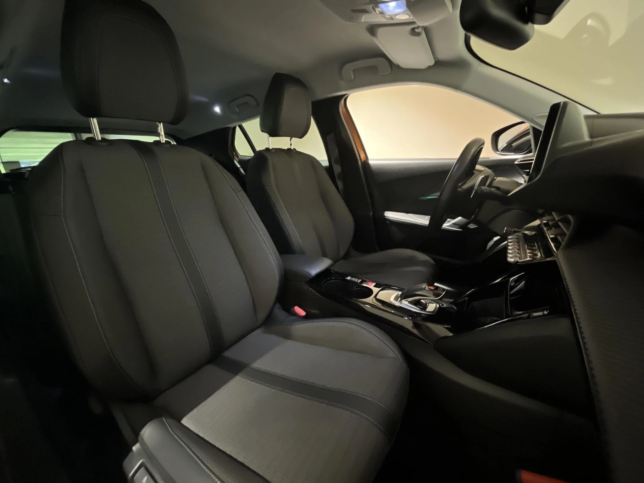 Peugeot-2008-image-19