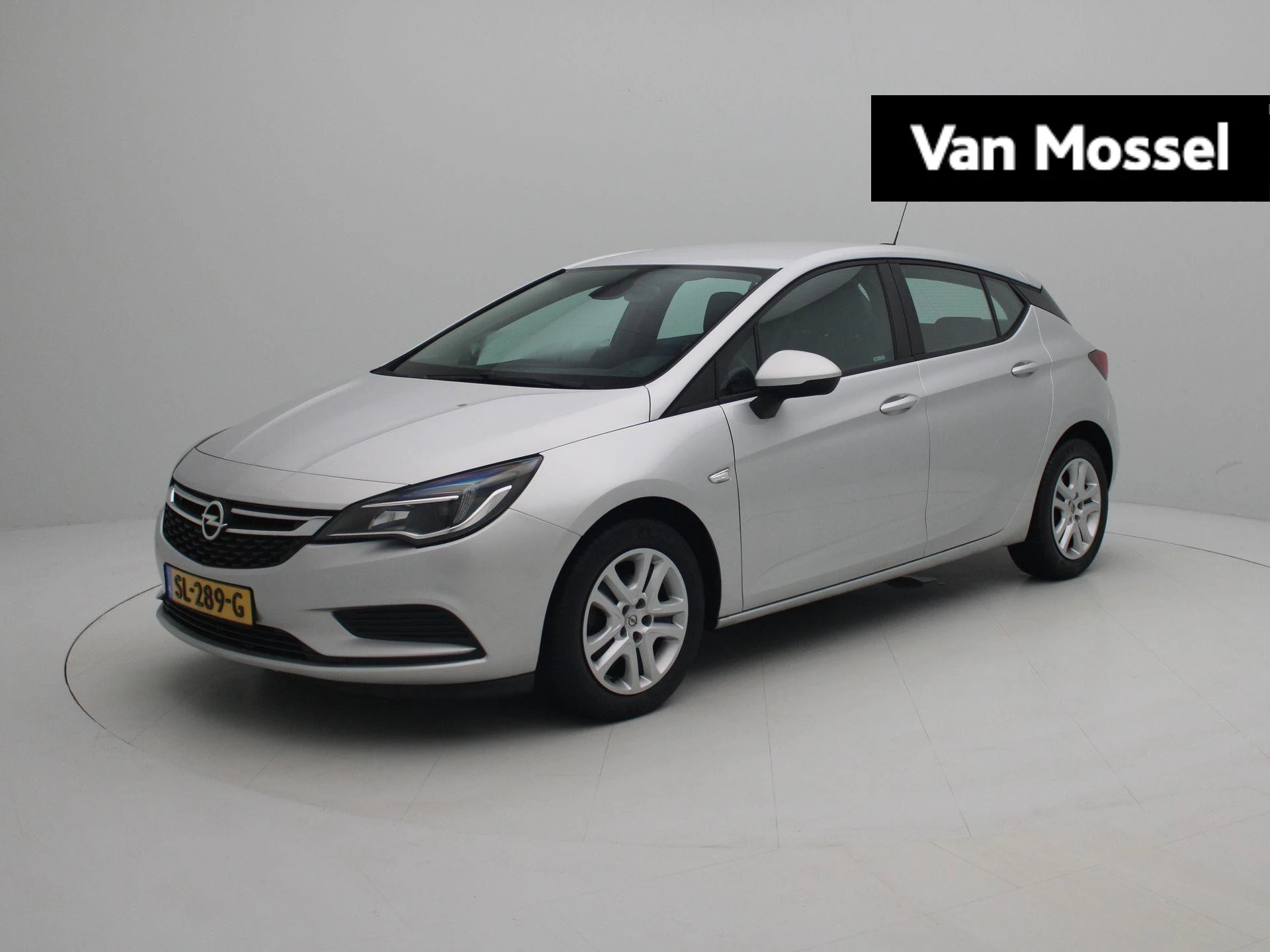 Opel-Astra-image-0