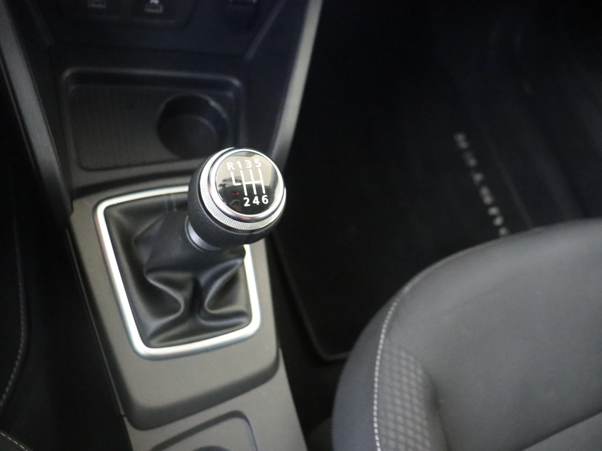 Dacia-Duster-image-13