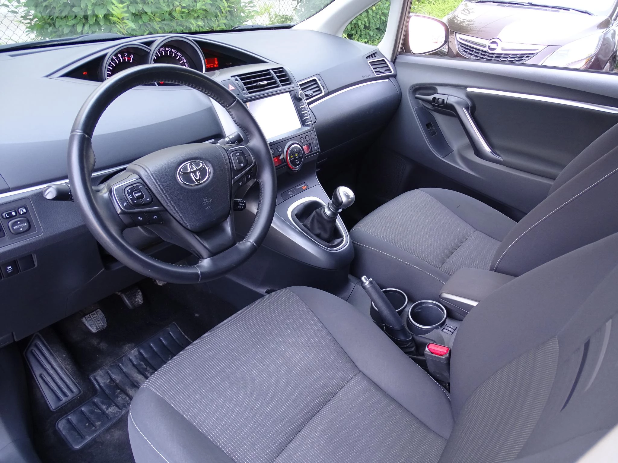 Toyota Verso 1.6 50th Anniversary
