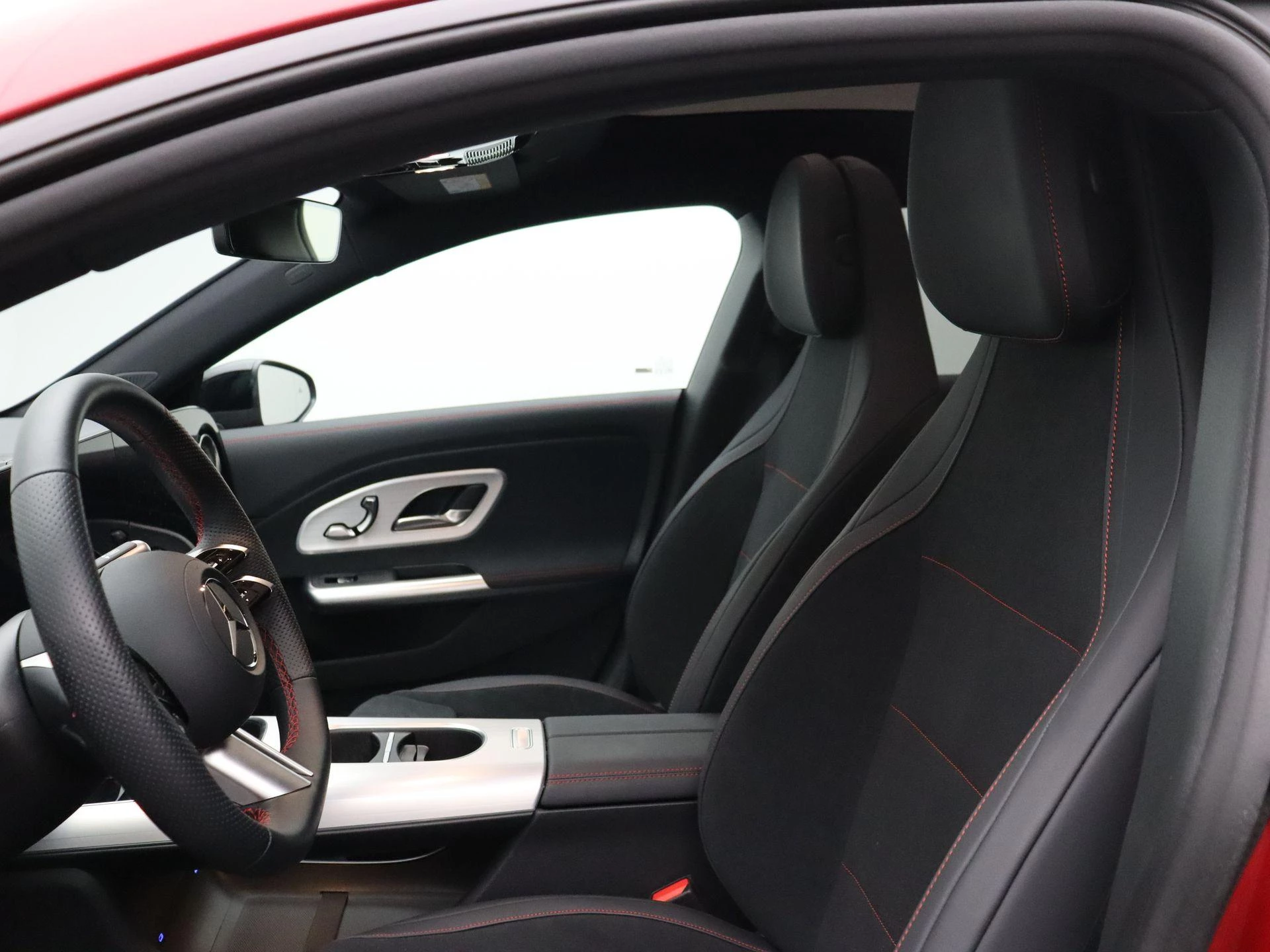 Mercedes-Benz CLA 250+ Sport Edition + MULTIBEAM LED + PANO +