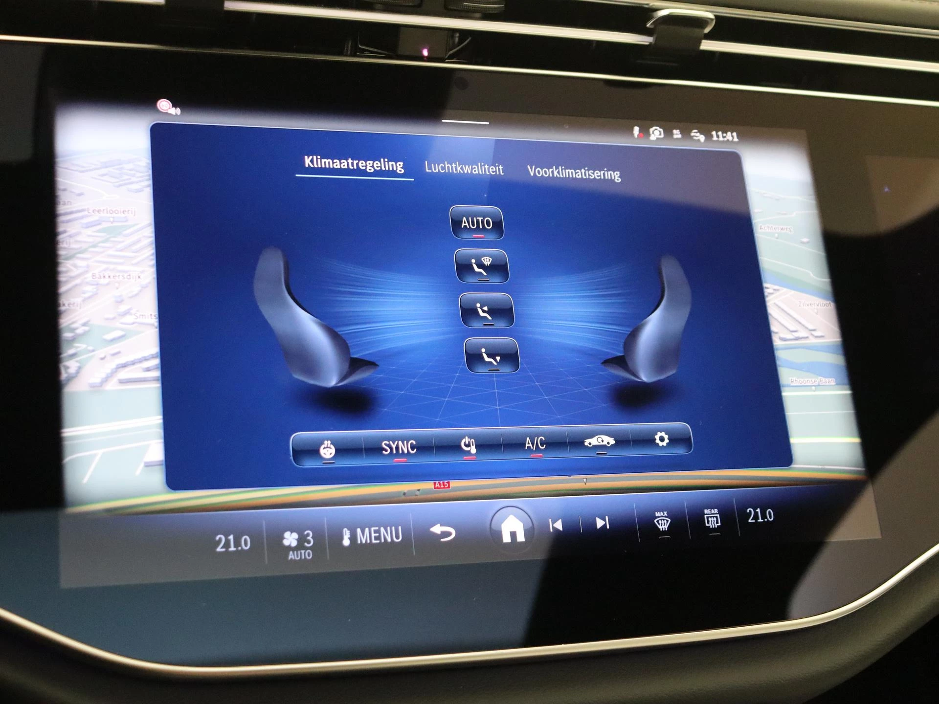 Mercedes-Benz-E-Klasse-image-20