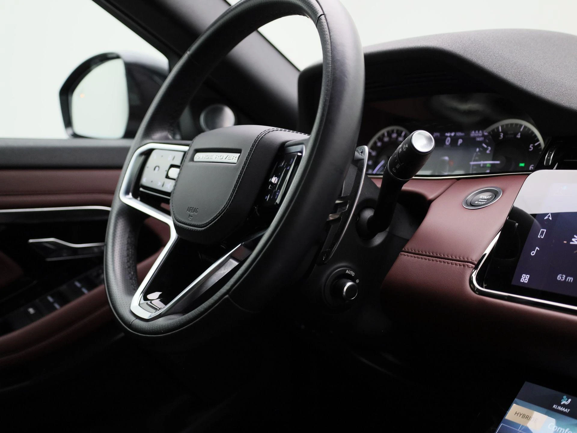 Land Rover-Range Rover Evoque-image-49