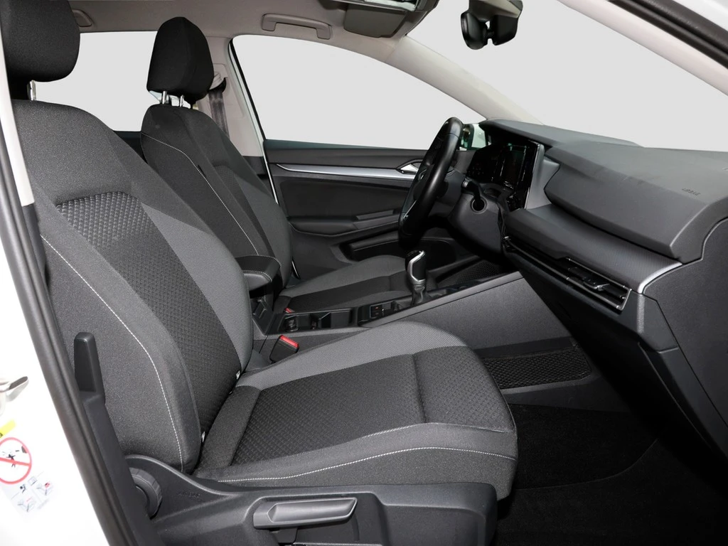 Volkswagen-Golf-image-6