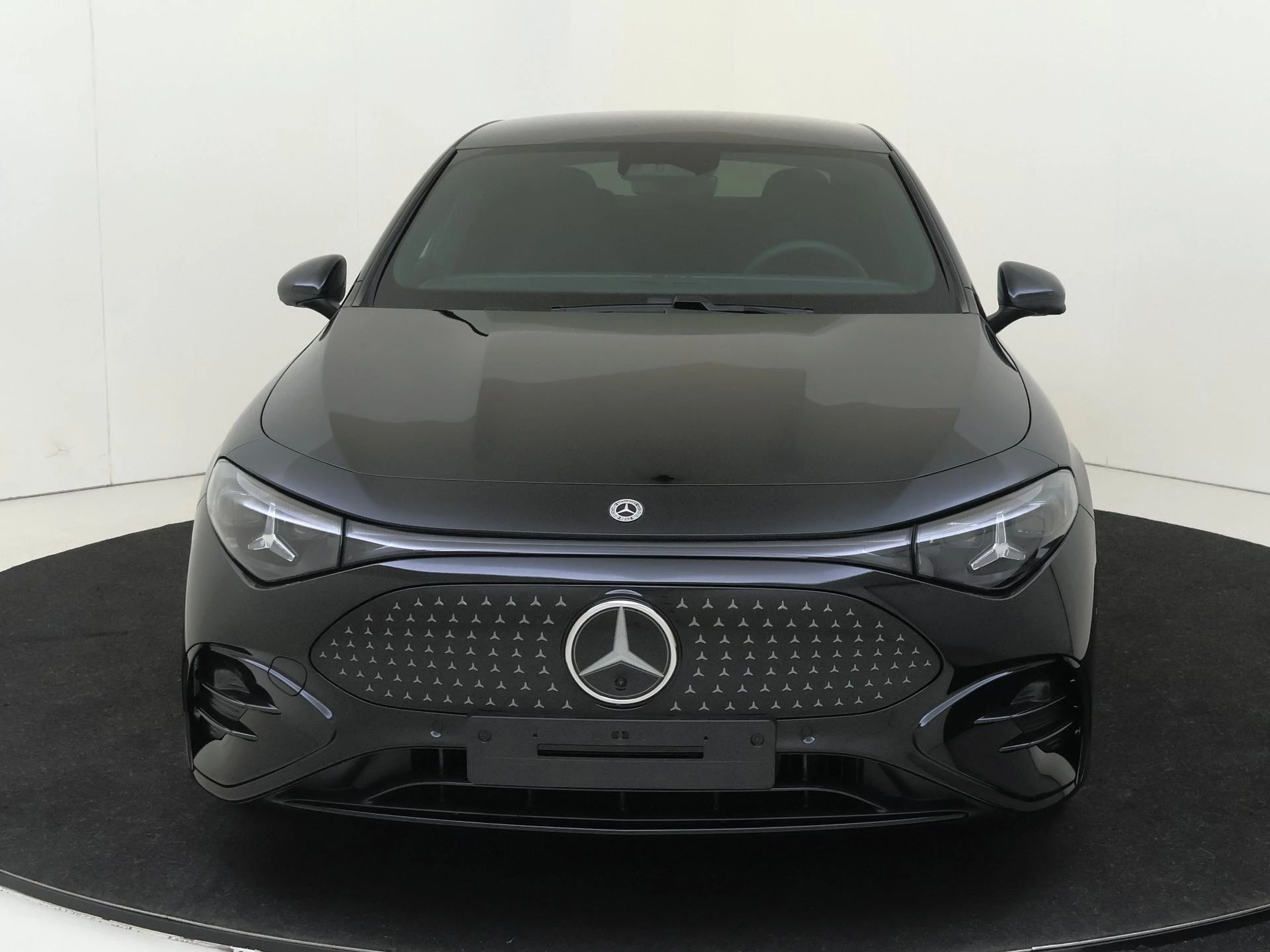 Mercedes-Benz-CLA-image-5