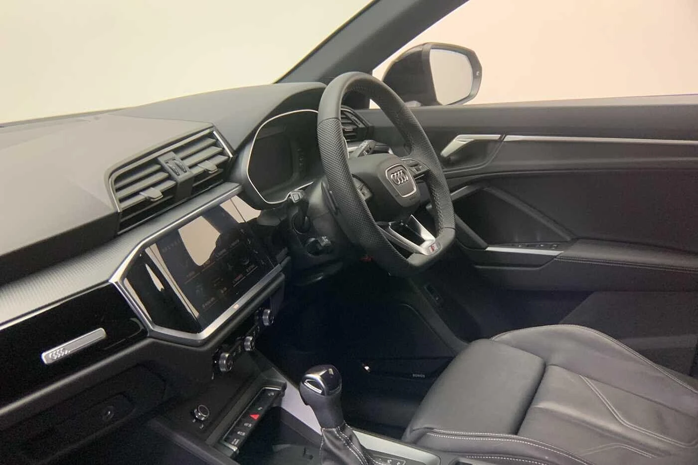 Audi-Q3-image-1