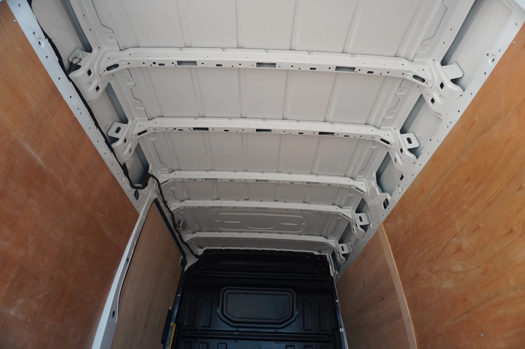 Volkswagen-Crafter-image-14