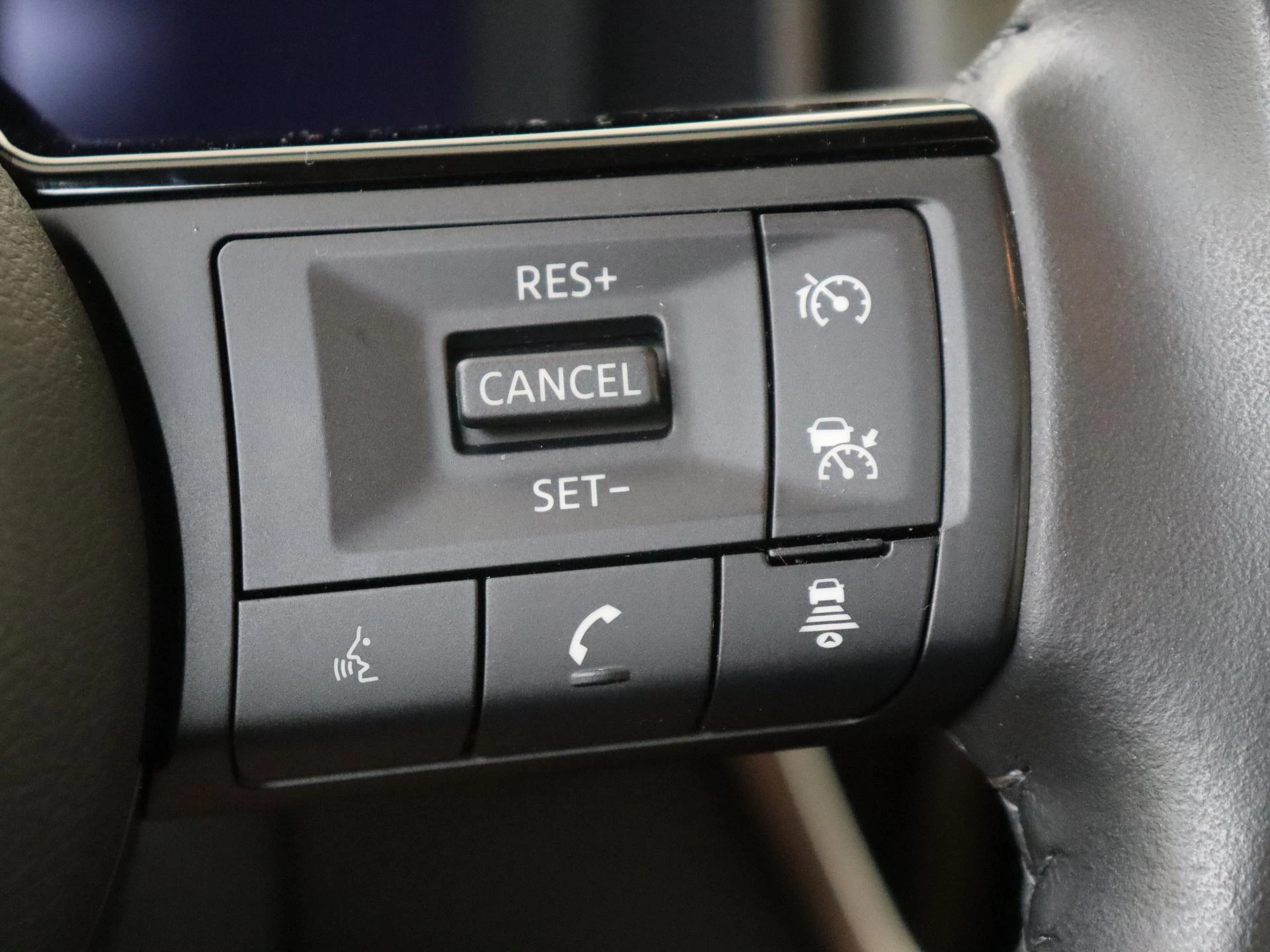 Nissan-X-Trail-image-13