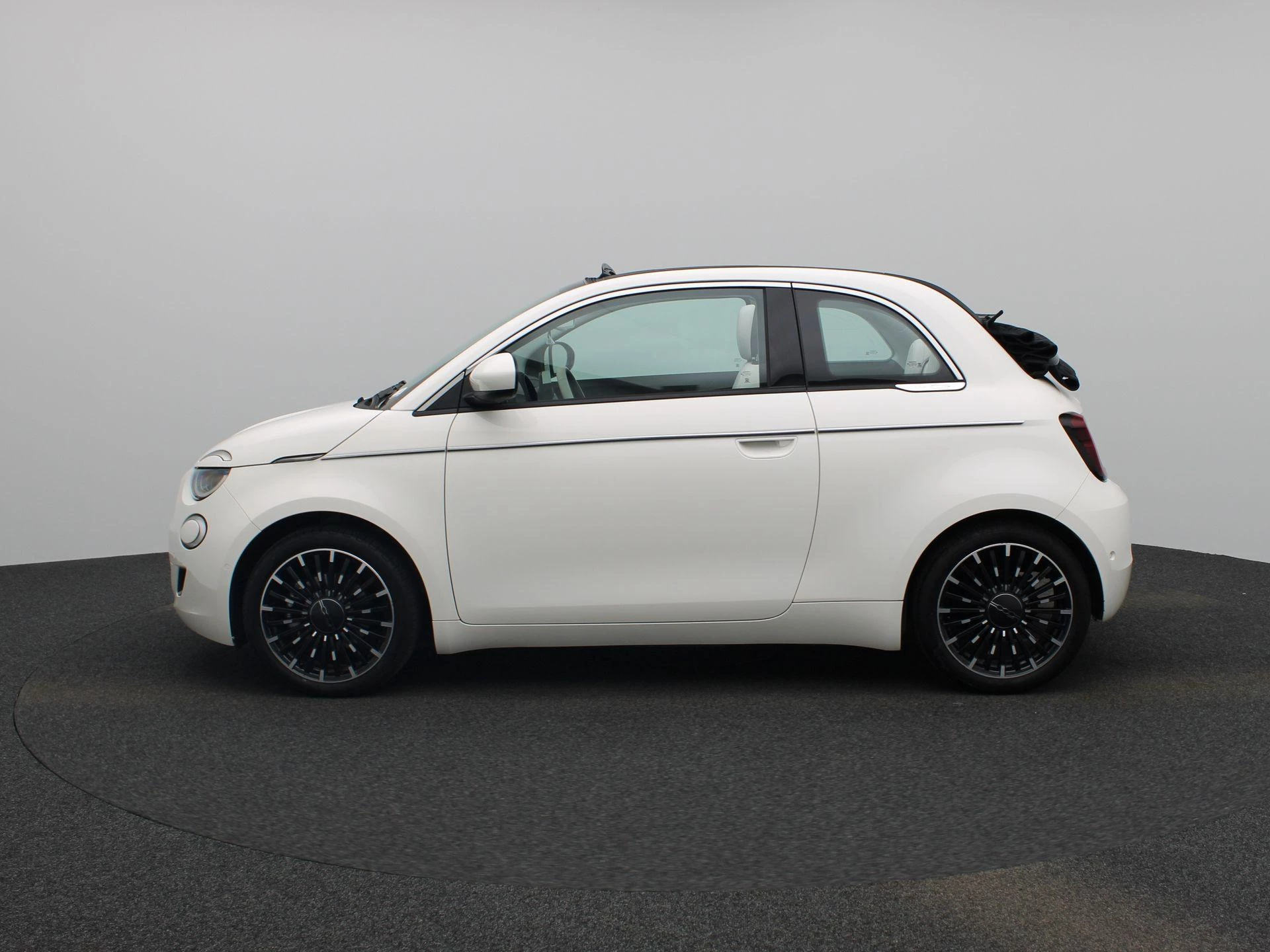 Fiat-500C-image-3