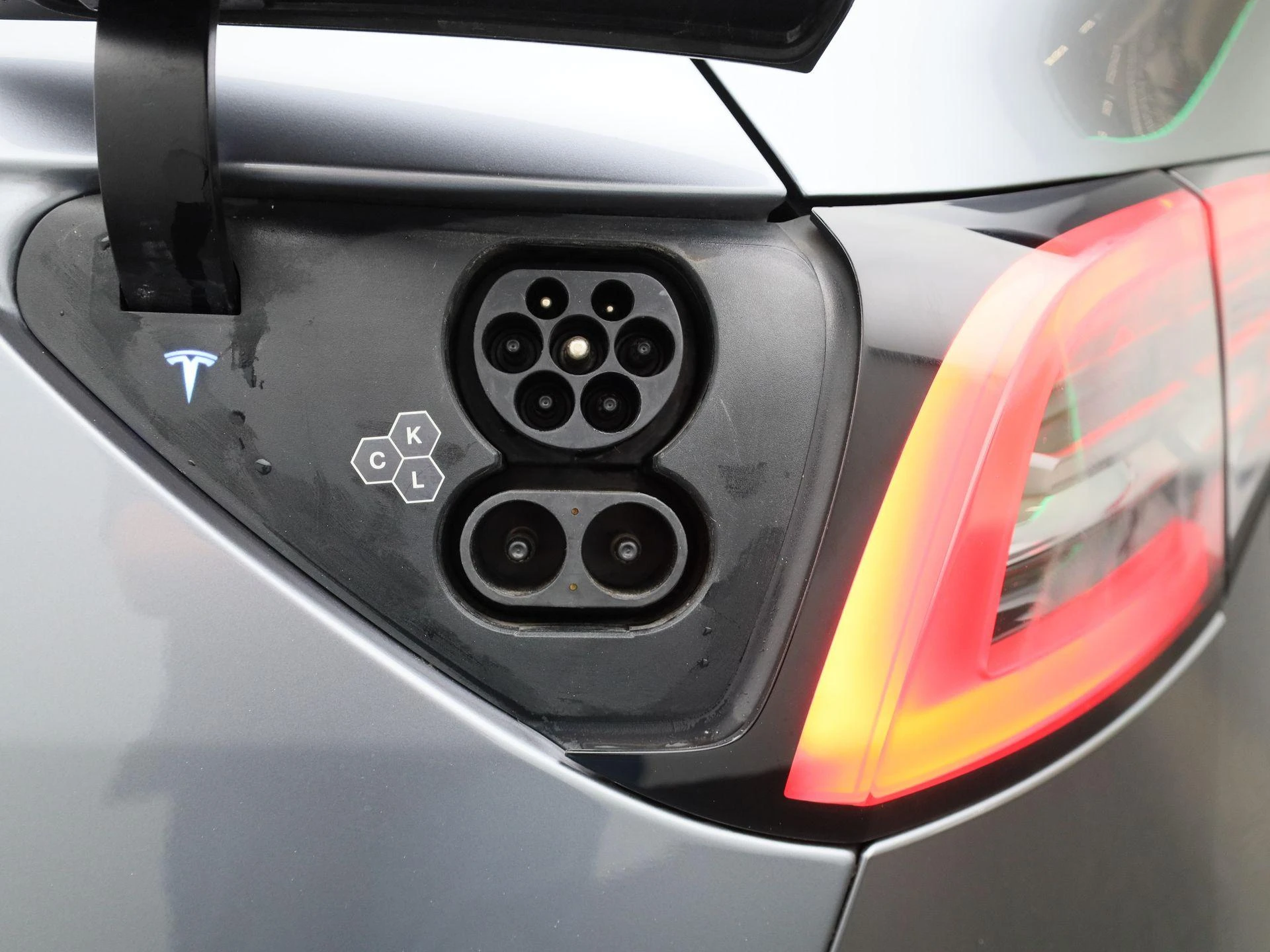 Tesla-Model Y-image-12