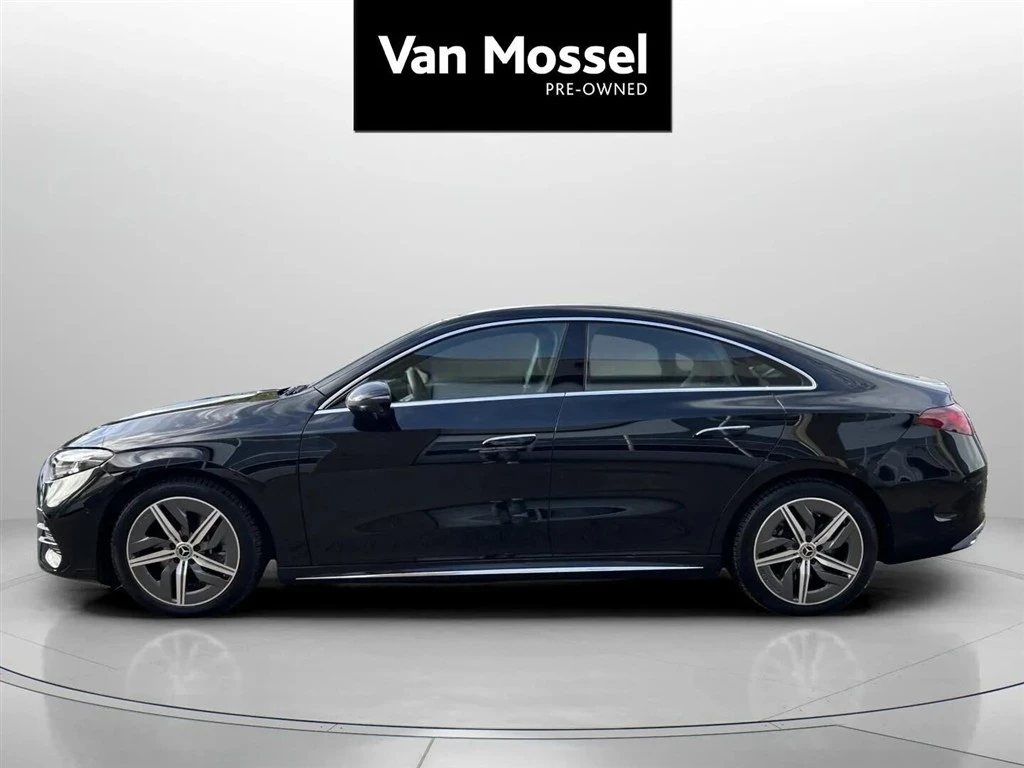 Mercedes-Benz-CLA-image-8