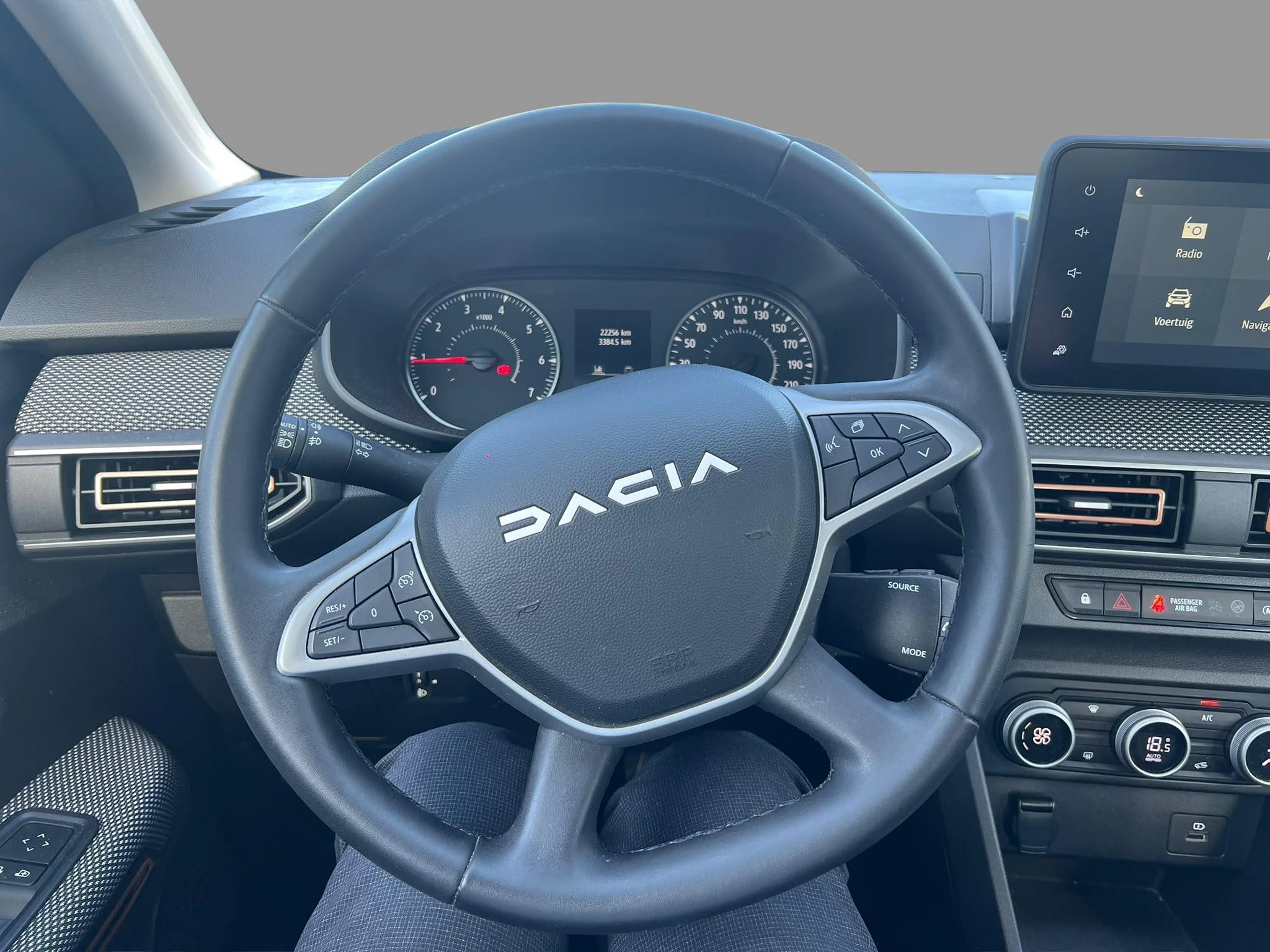 Dacia-Sandero Stepway-image-12