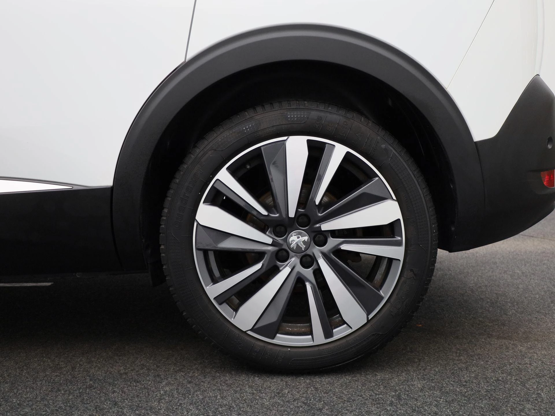 Peugeot-5008-image-14