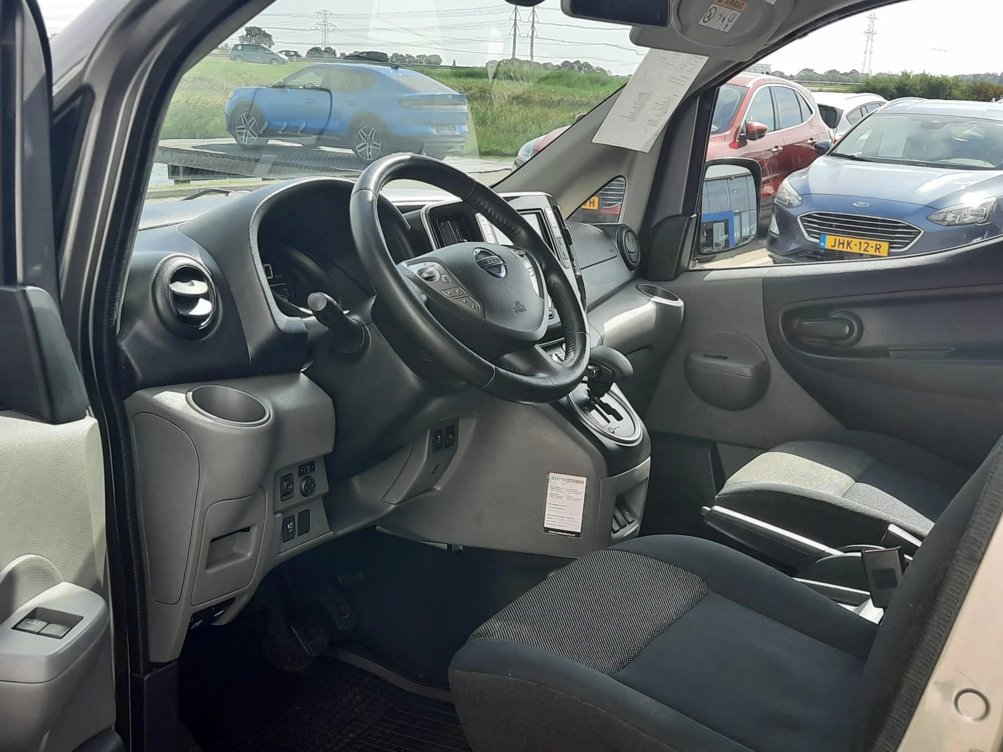 Nissan-e-NV200-image-6