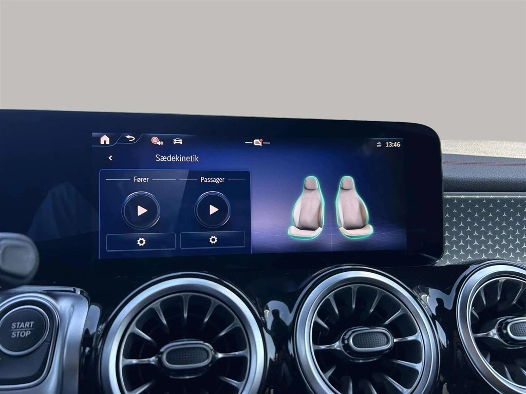 Mercedes-Benz-EQB-image-15