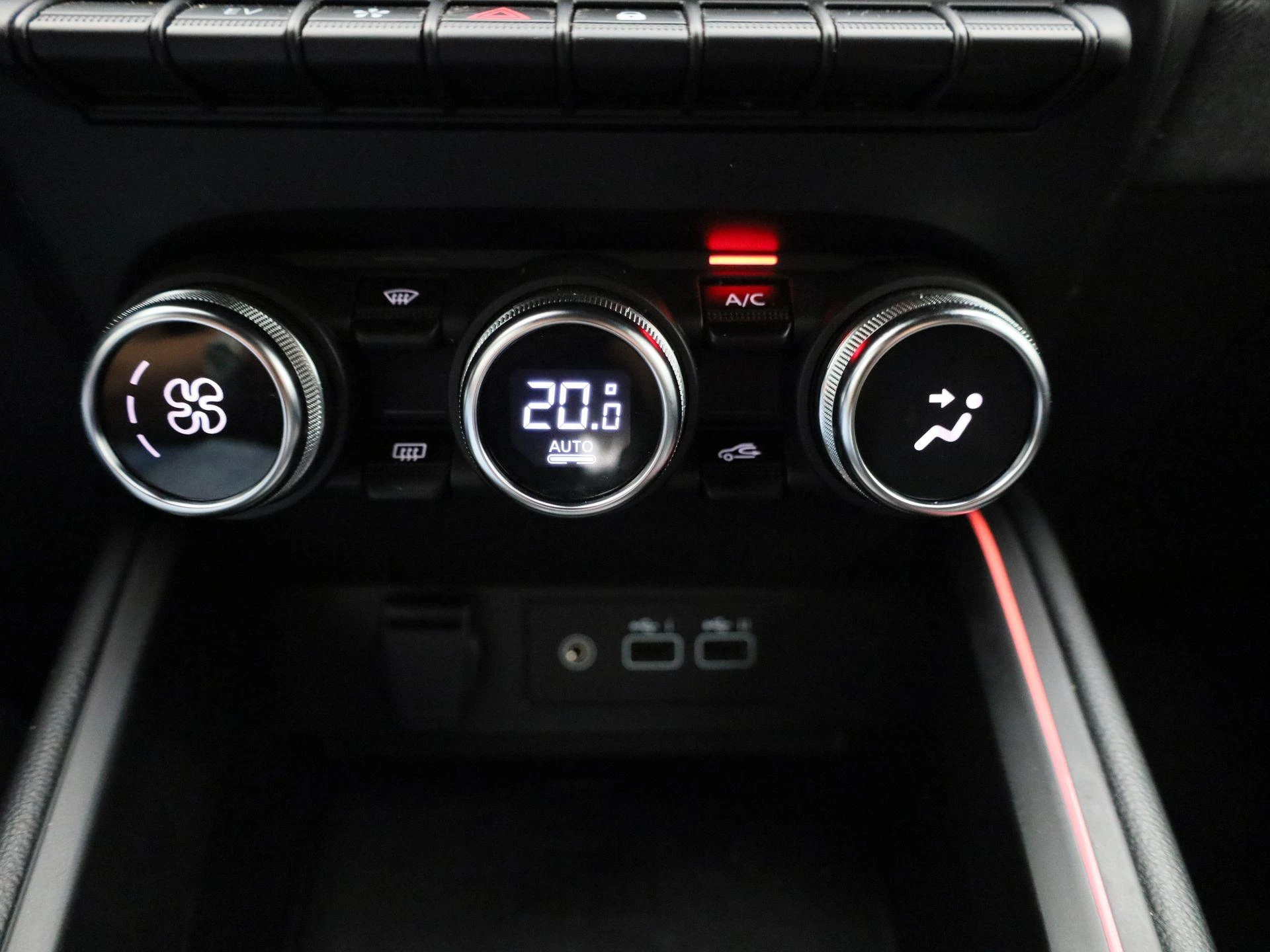 Renault-Clio-image-21