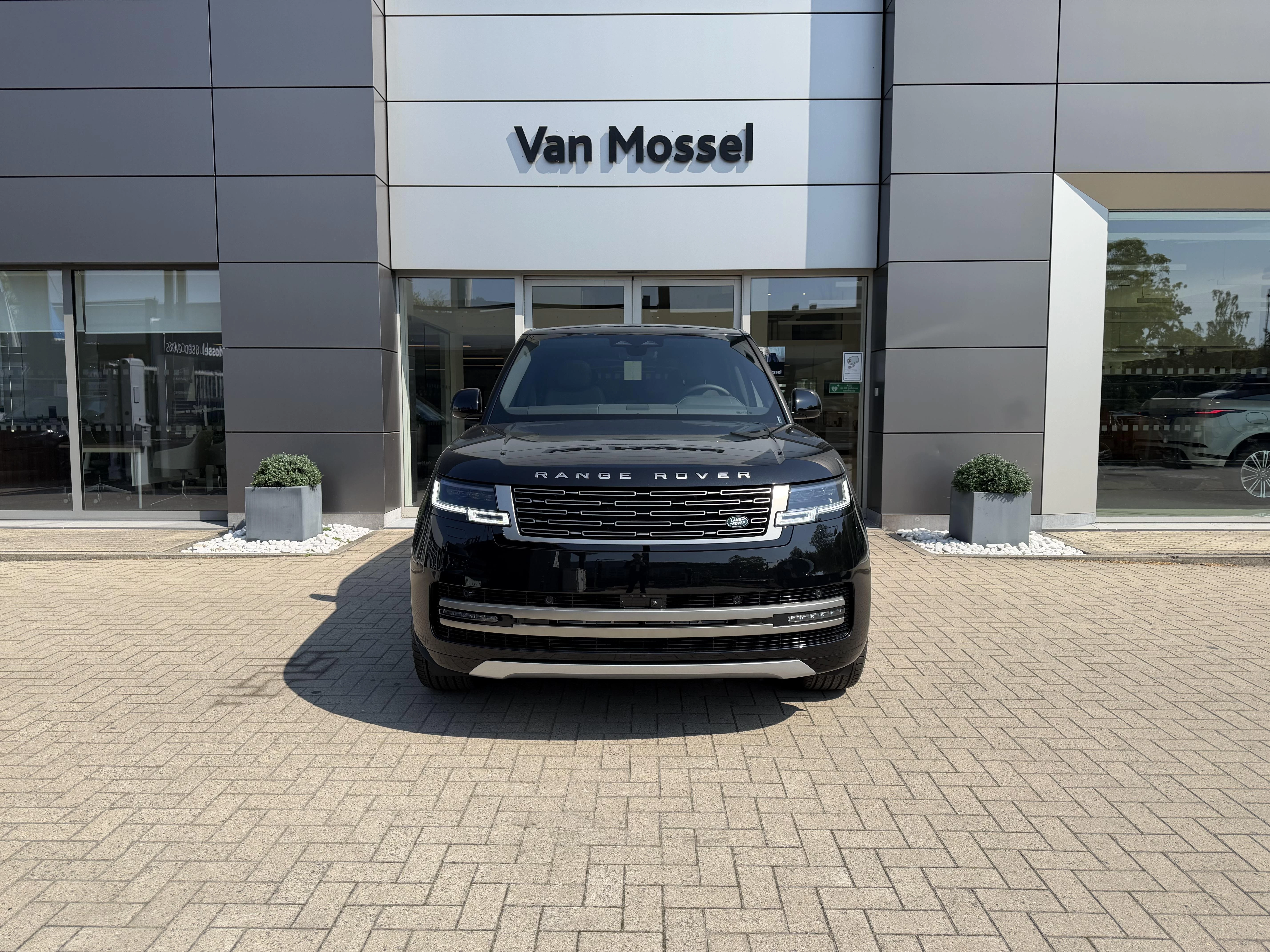 Land Rover Range Rover SWB P460e SE AWD Auto. 26MY