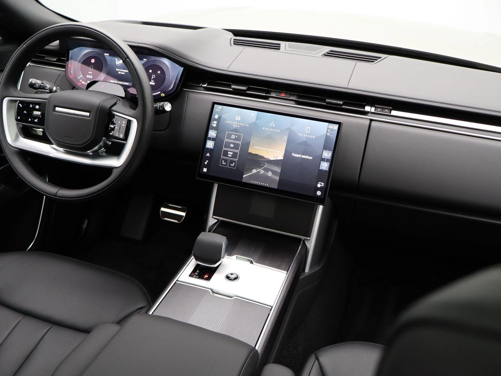 Land Rover-Range Rover-image-38