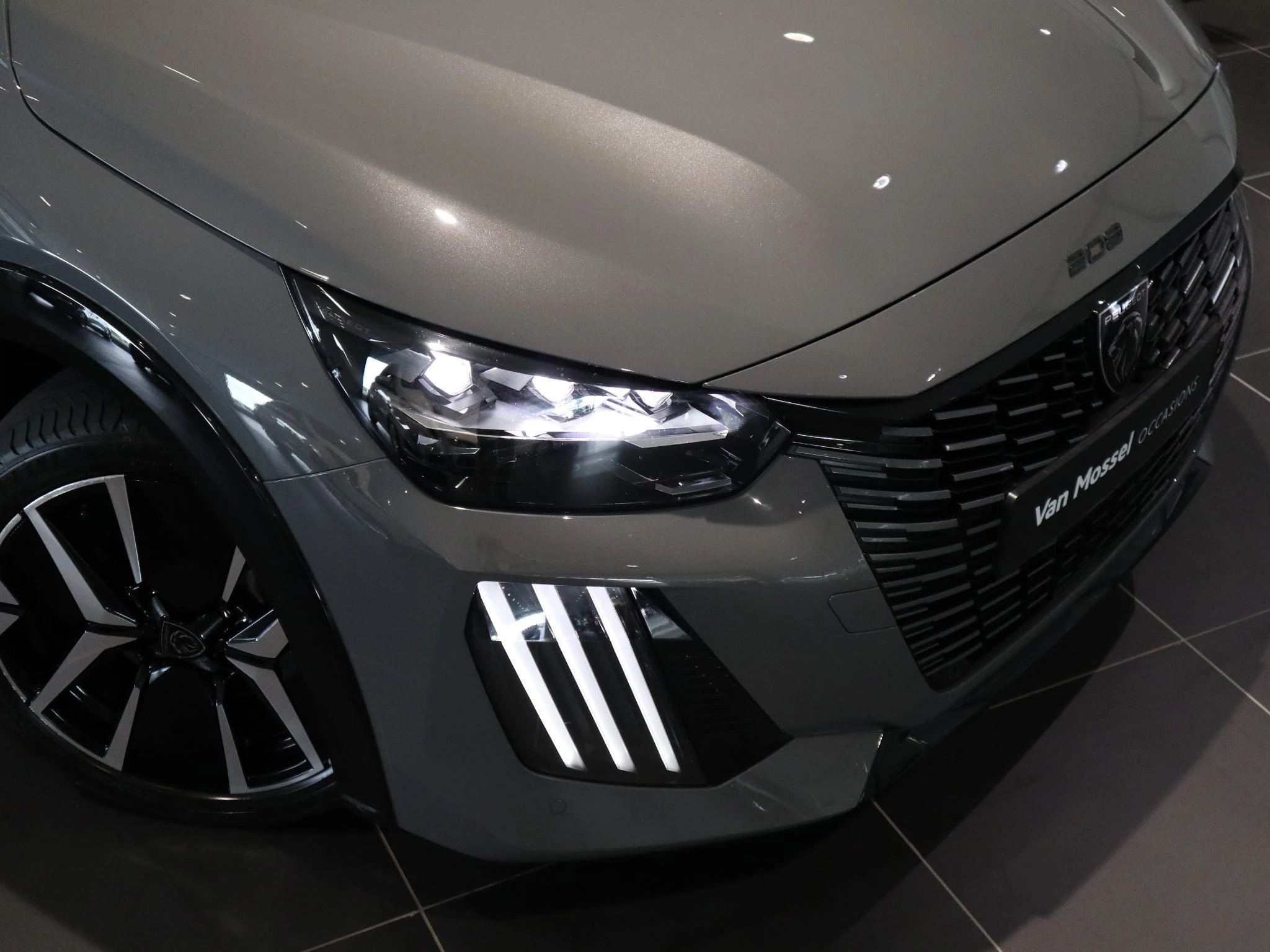 Peugeot-208-image-29