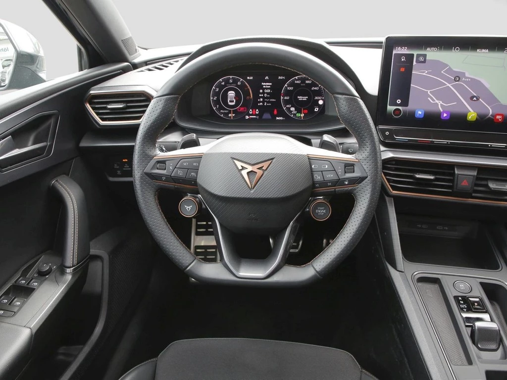 CUPRA Leon Sportstourer VZ 2.0 TSI 19" BEATS Navi+VC ACC LED RFK+PDC