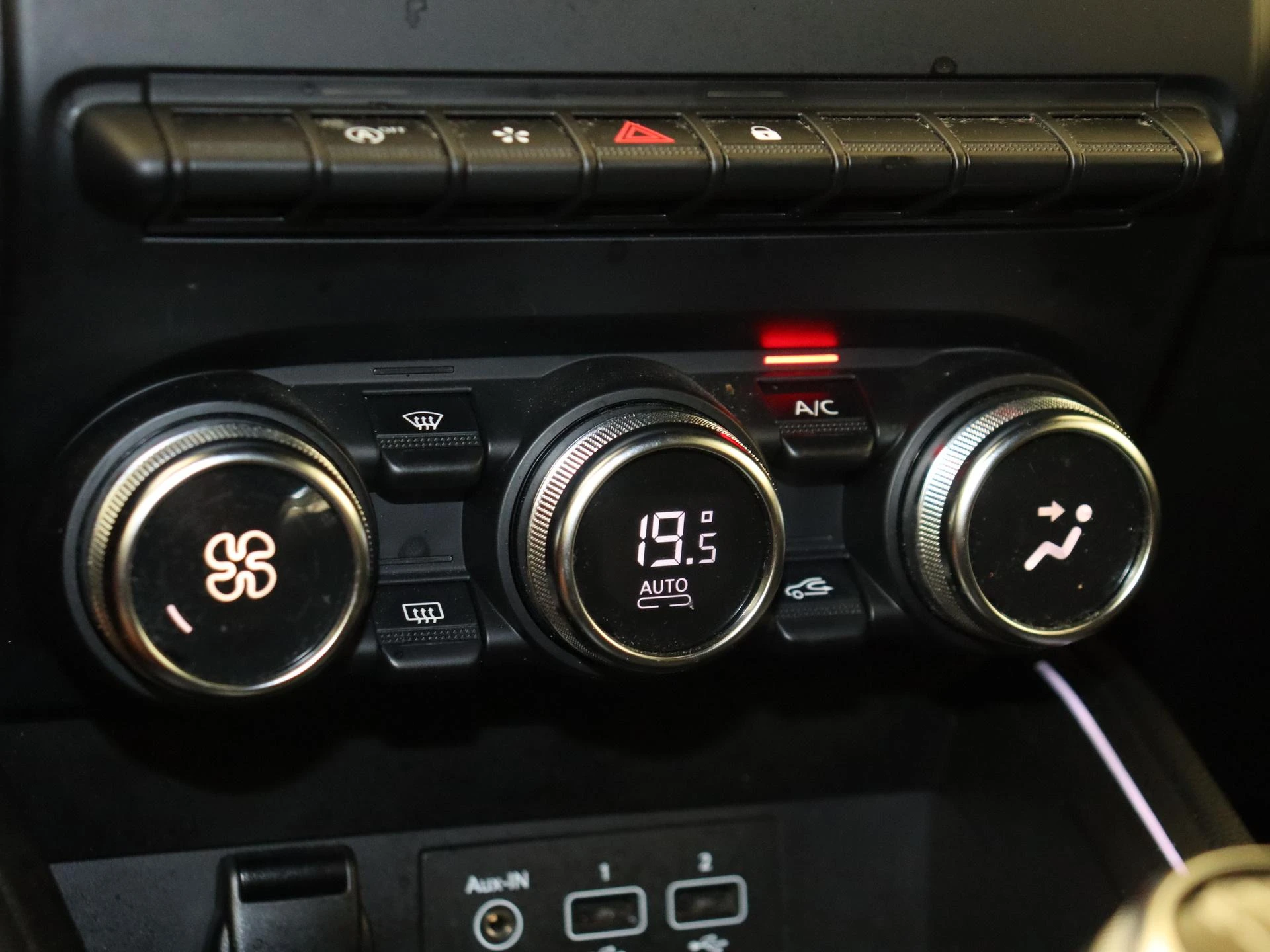 Renault-Clio-image-19