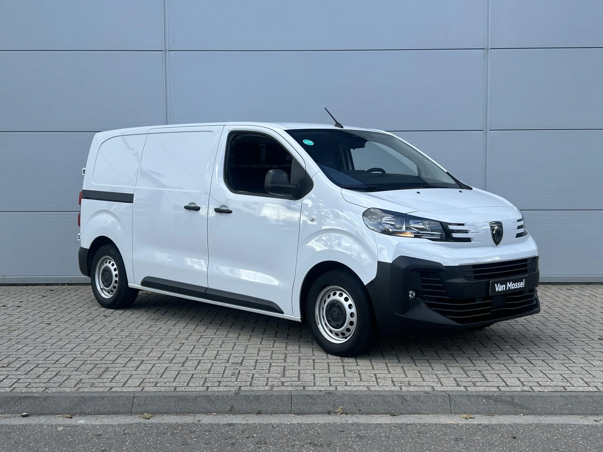 Peugeot e-Expert EV L2 75 kWh