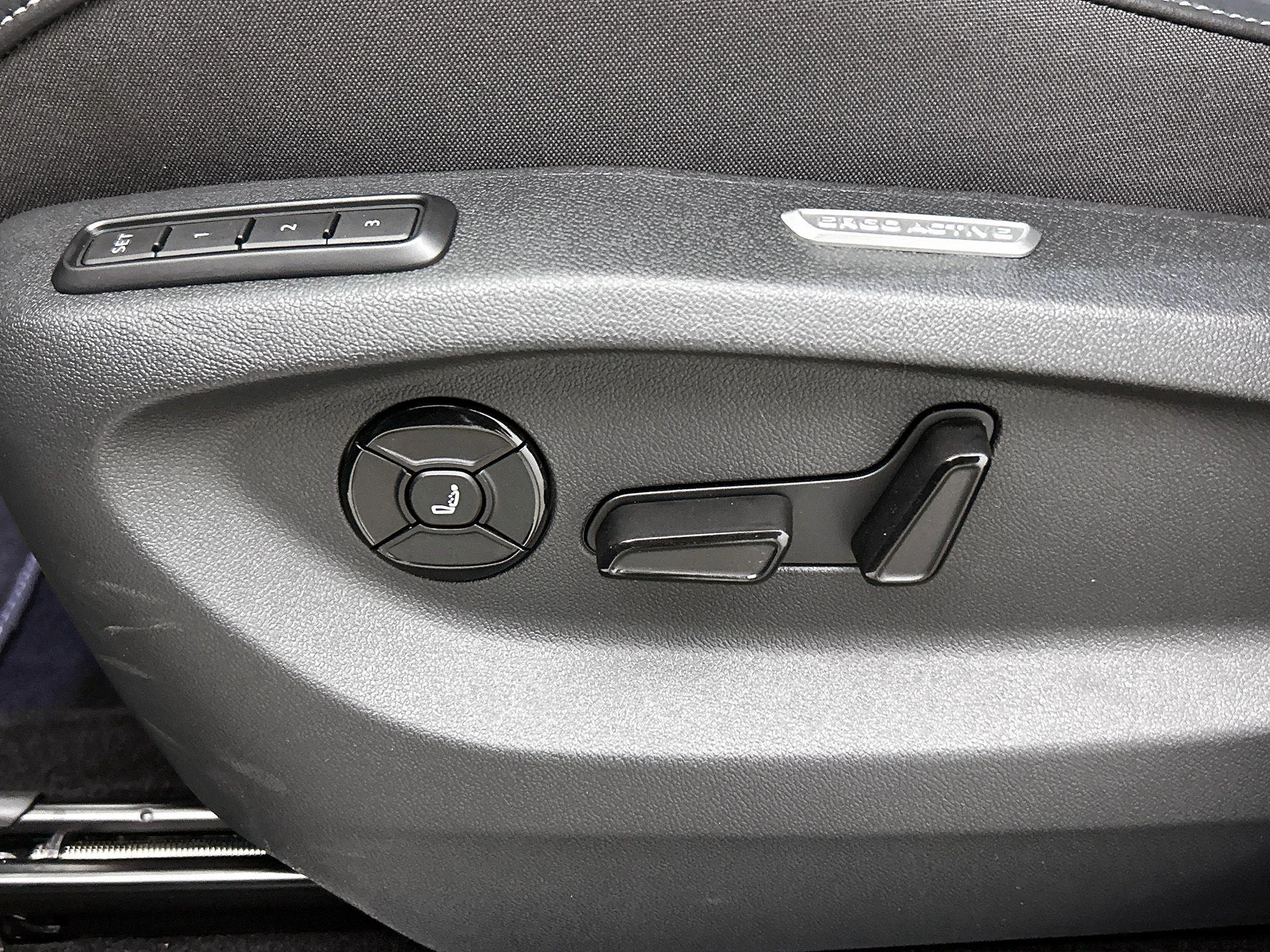 Volkswagen-Tiguan-image-28