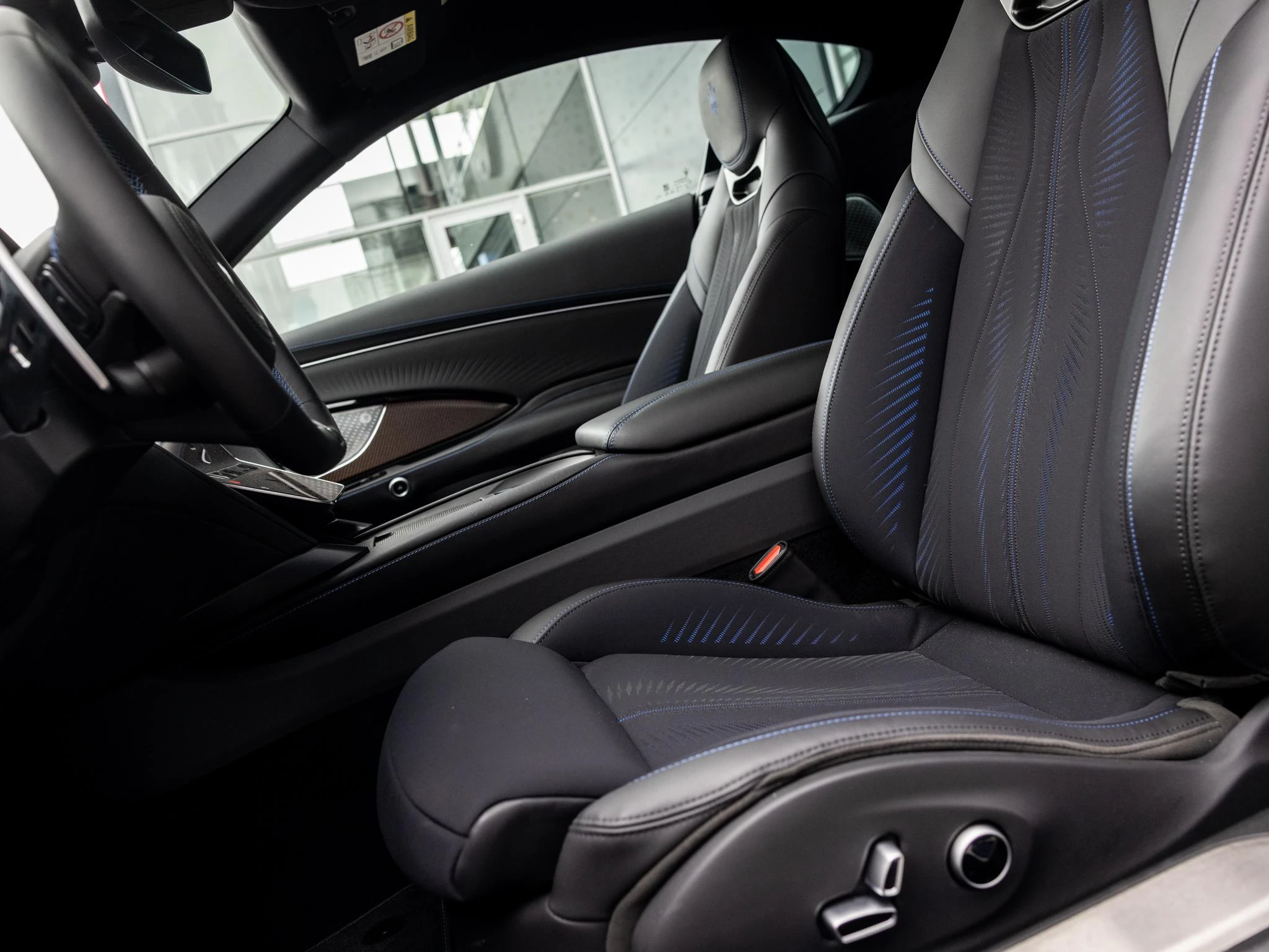 Maserati-GranTurismo-image-19