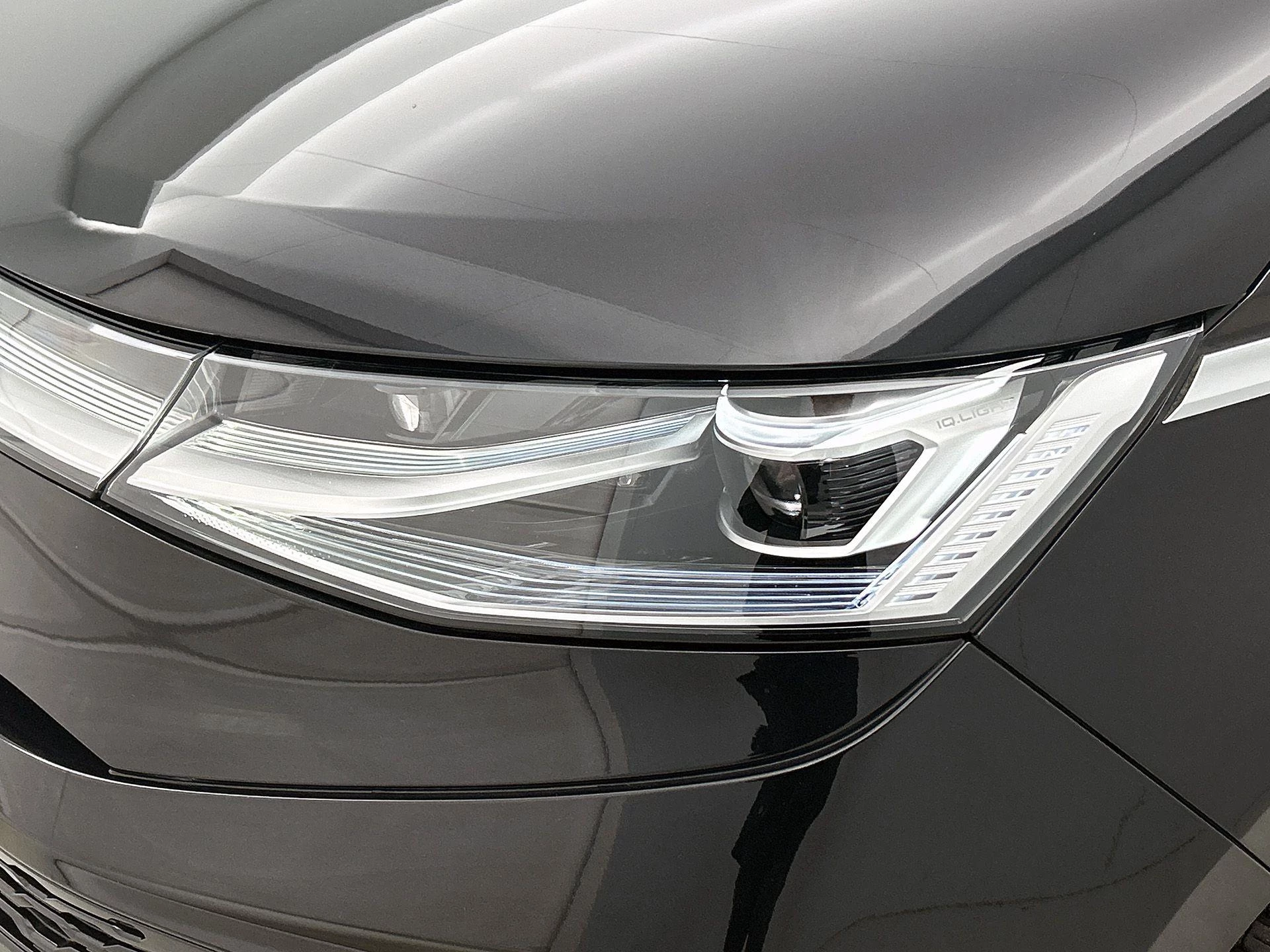 Volkswagen-Multivan-image-14
