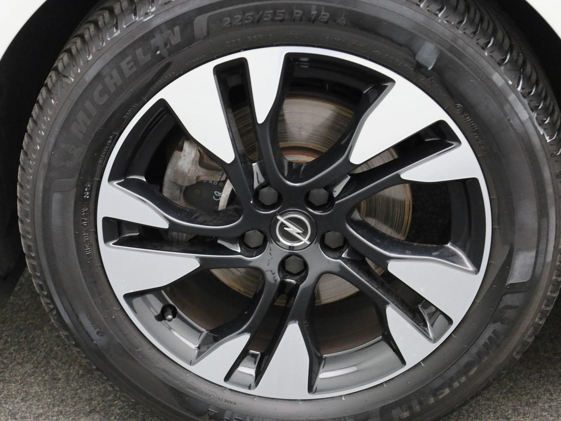 Opel-Grandland-image-11