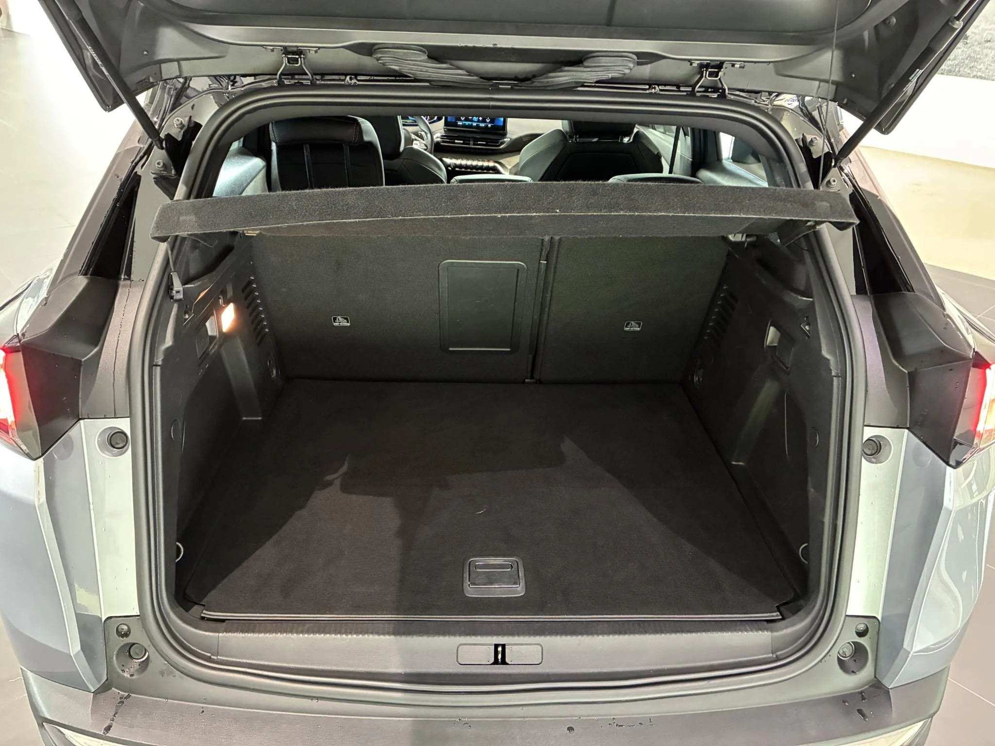 Peugeot 3008 1.6 HYbrid 225 GT