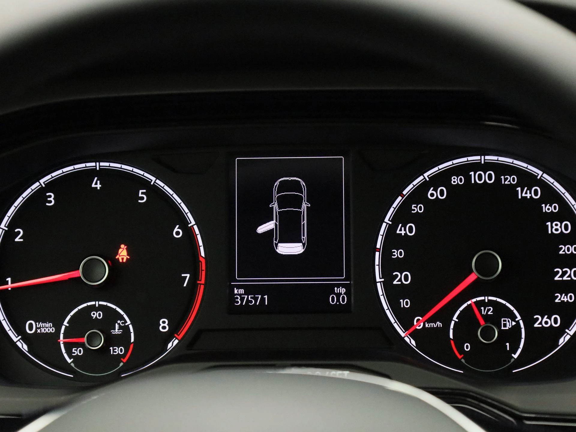 Volkswagen-Polo-image-7