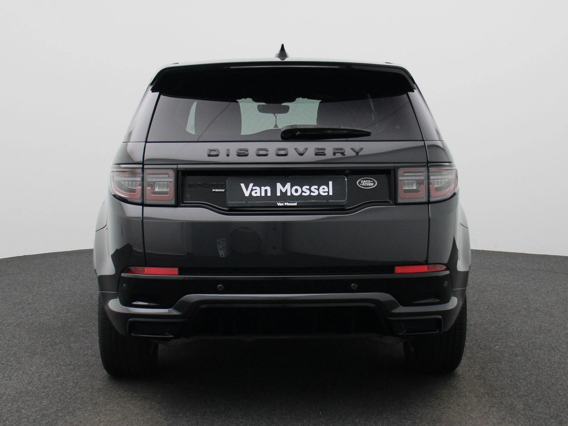 Land Rover-Discovery Sport-image-4