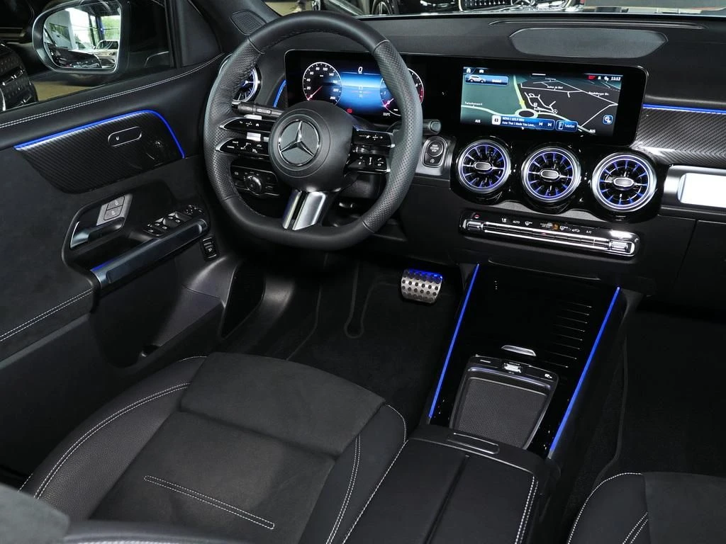 Mercedes-Benz-GLB 200-image-10