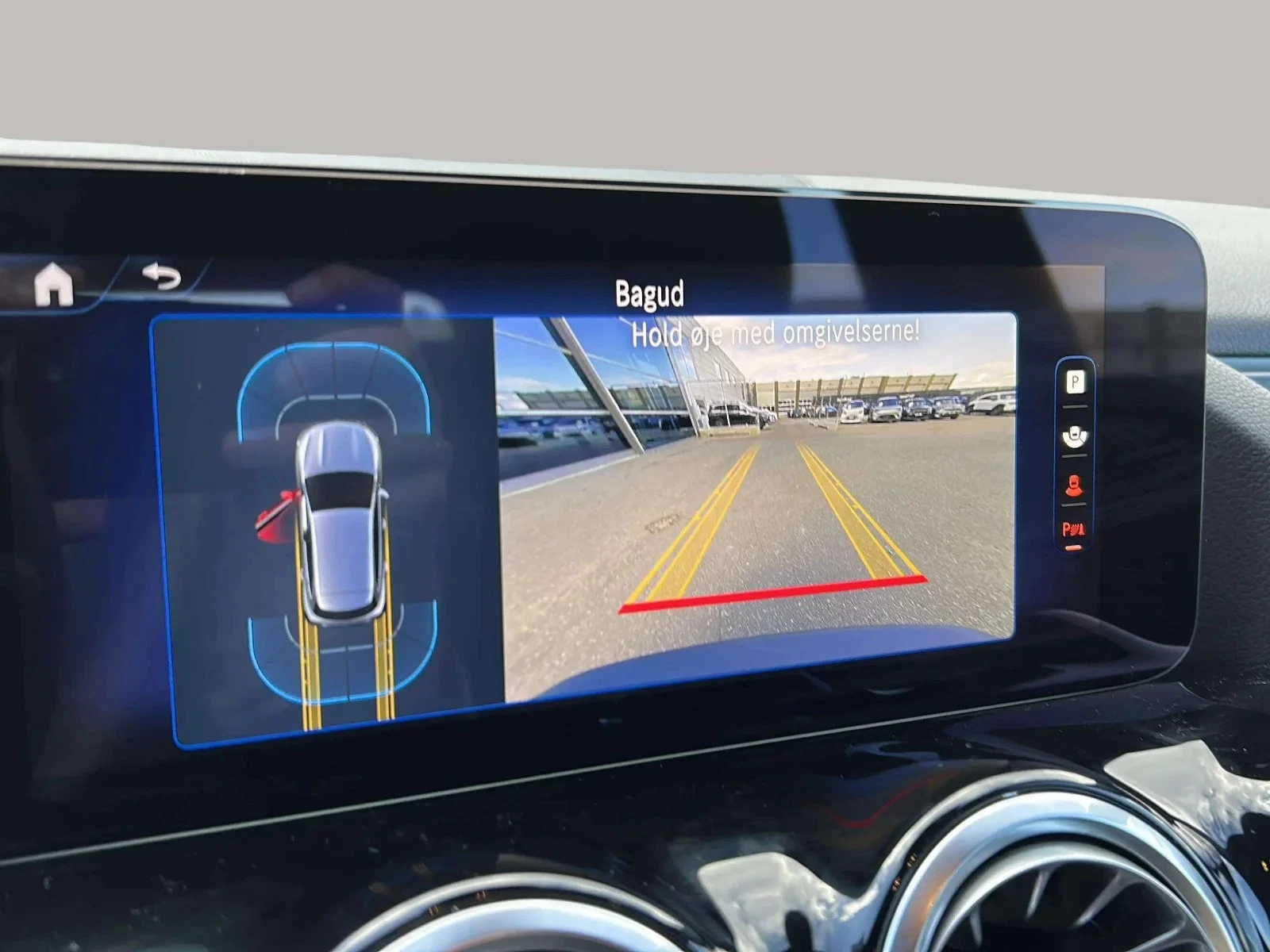 Mercedes-Benz-EQA-image-18