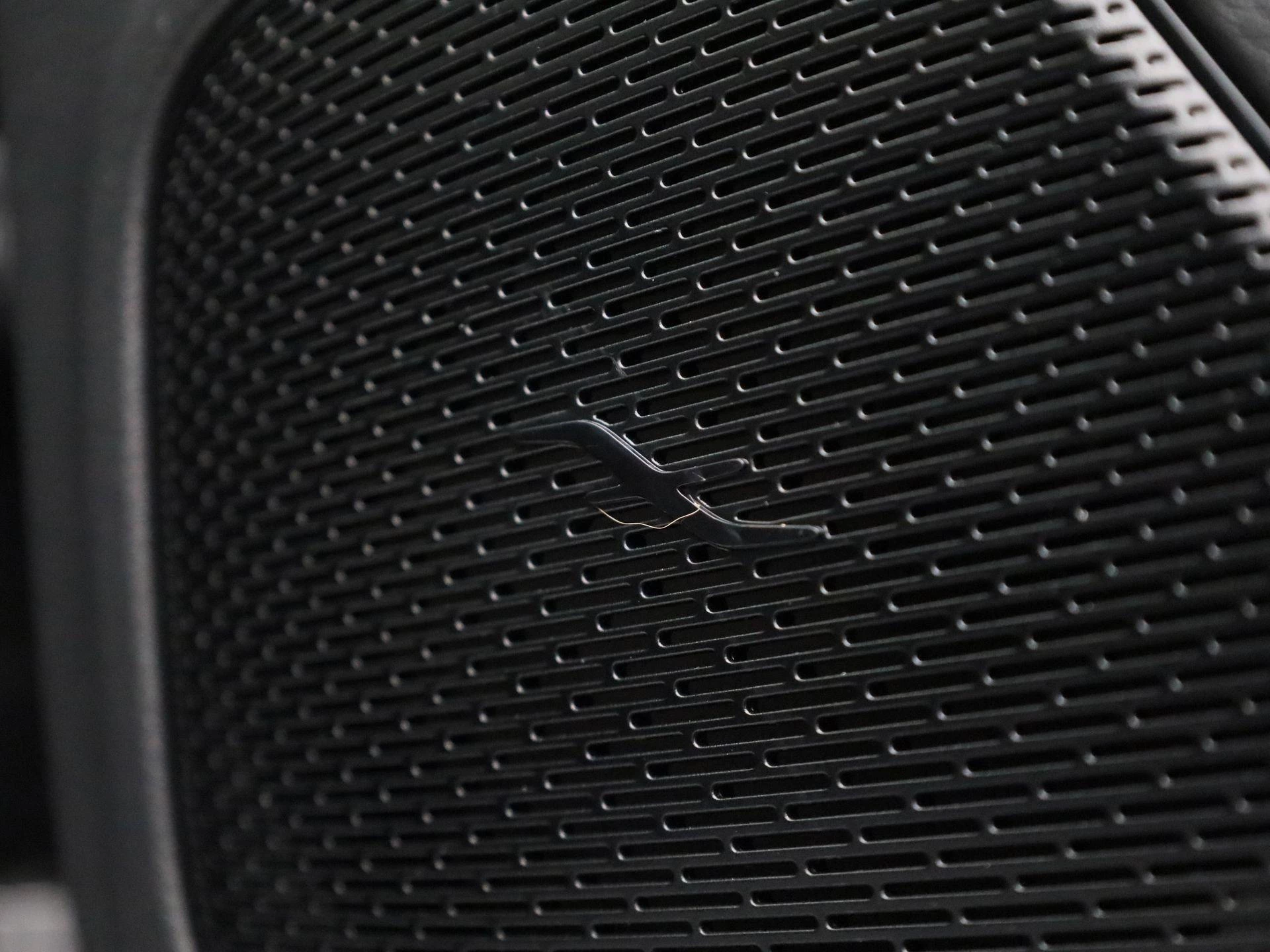 Mercedes-Benz-CLA-image-33