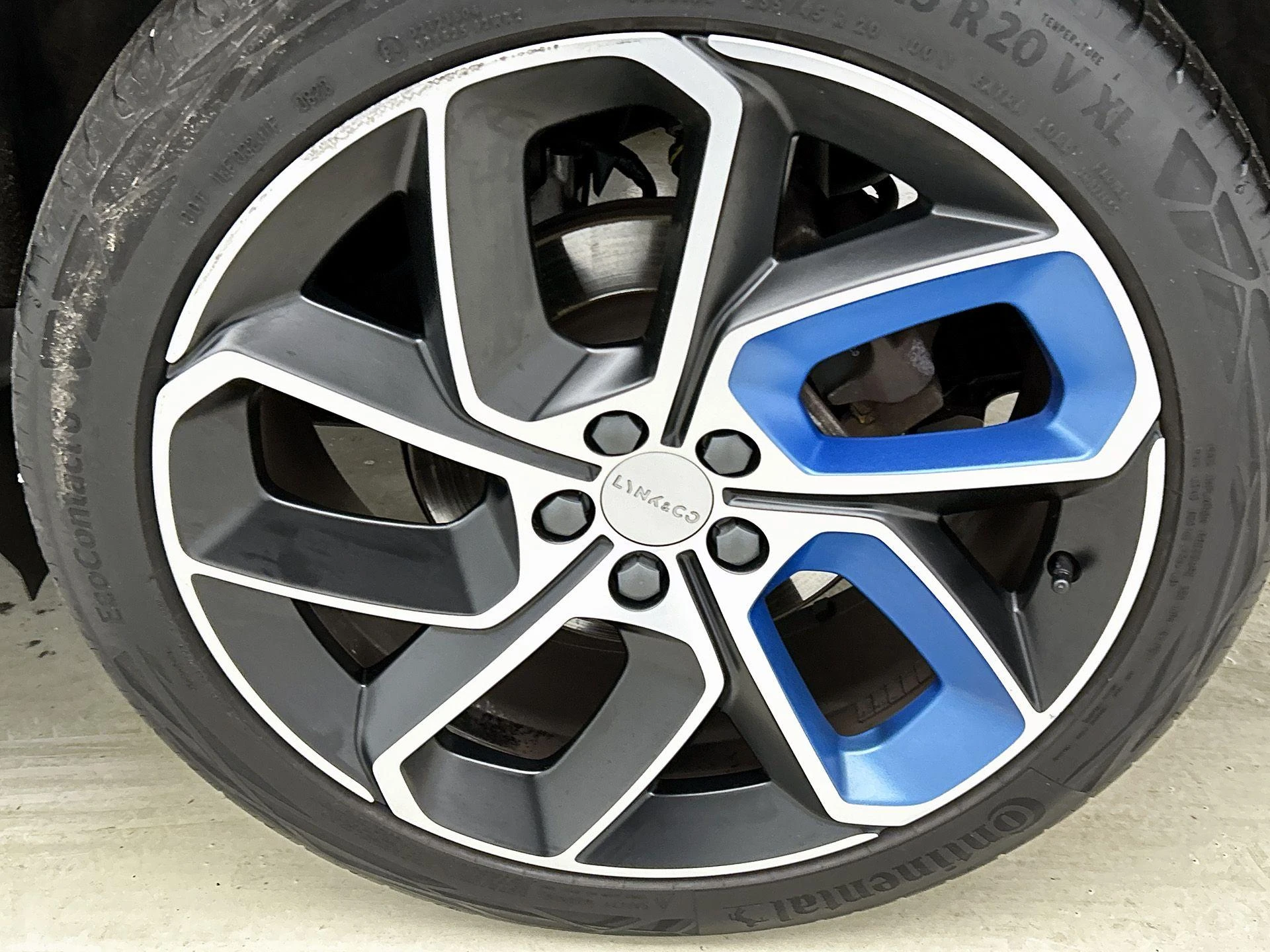 Lynk & Co-01-image-35