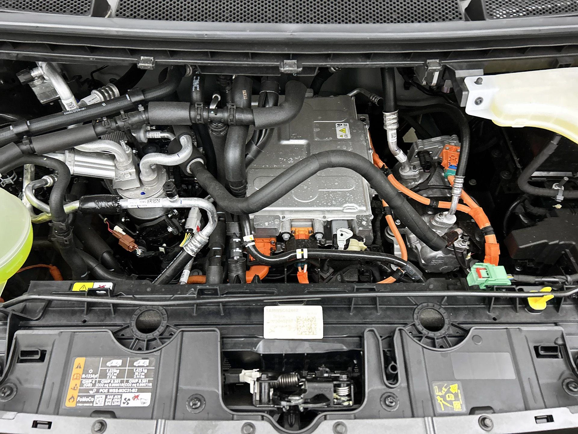 Volkswagen e-Transporter L2H1 Life 64 kWh 136PK