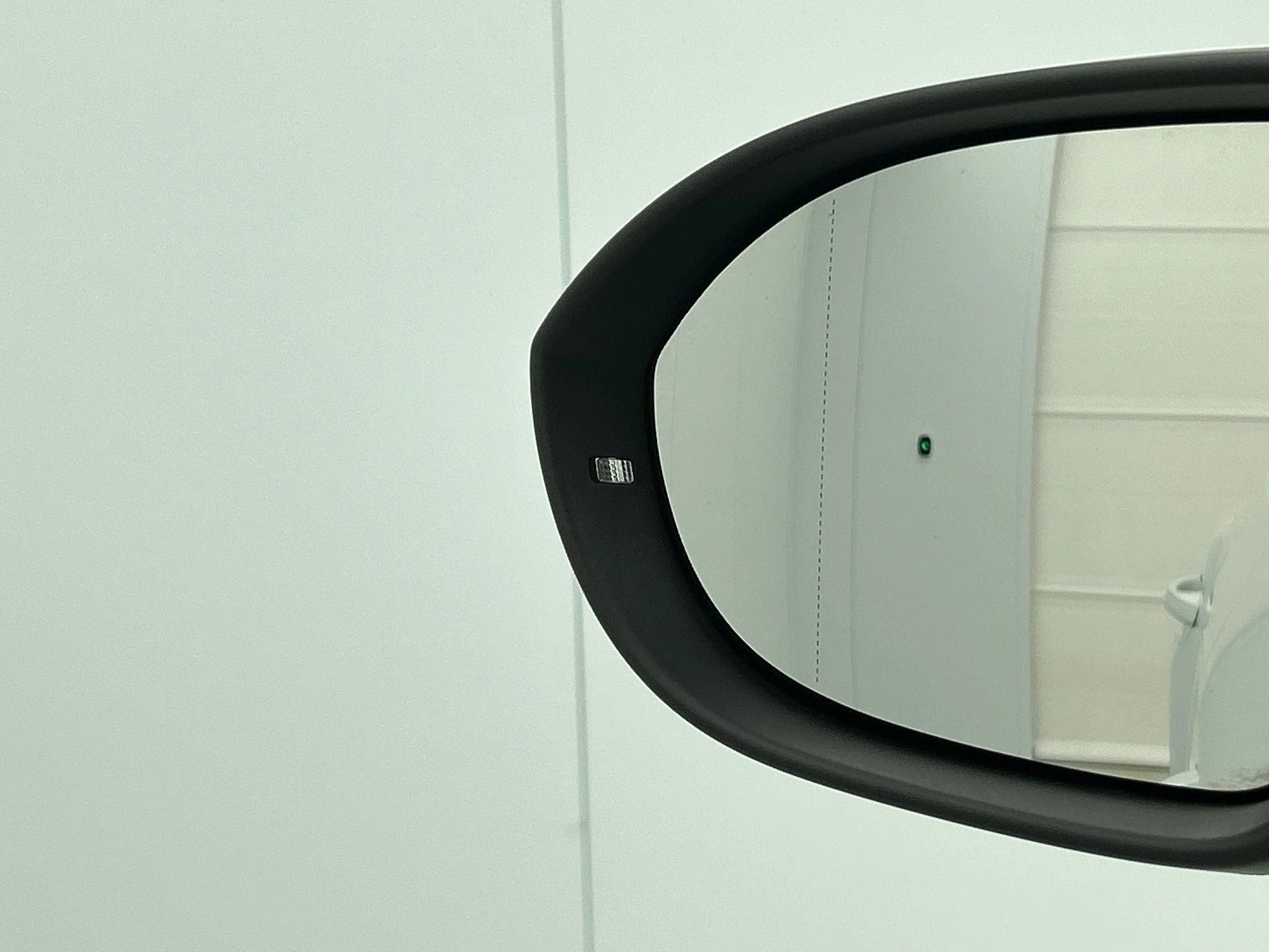 Volkswagen-T-Roc-image-20