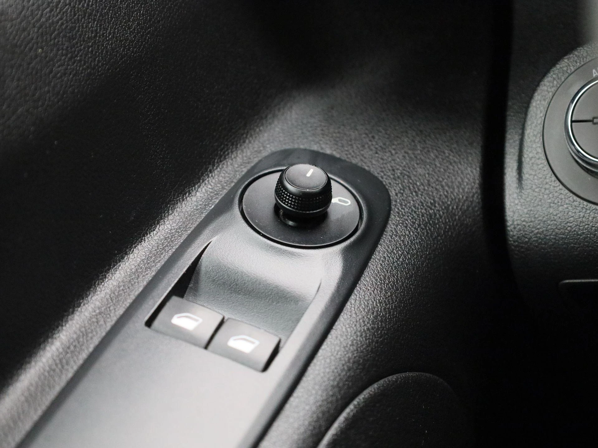 Opel-Combo-image-25