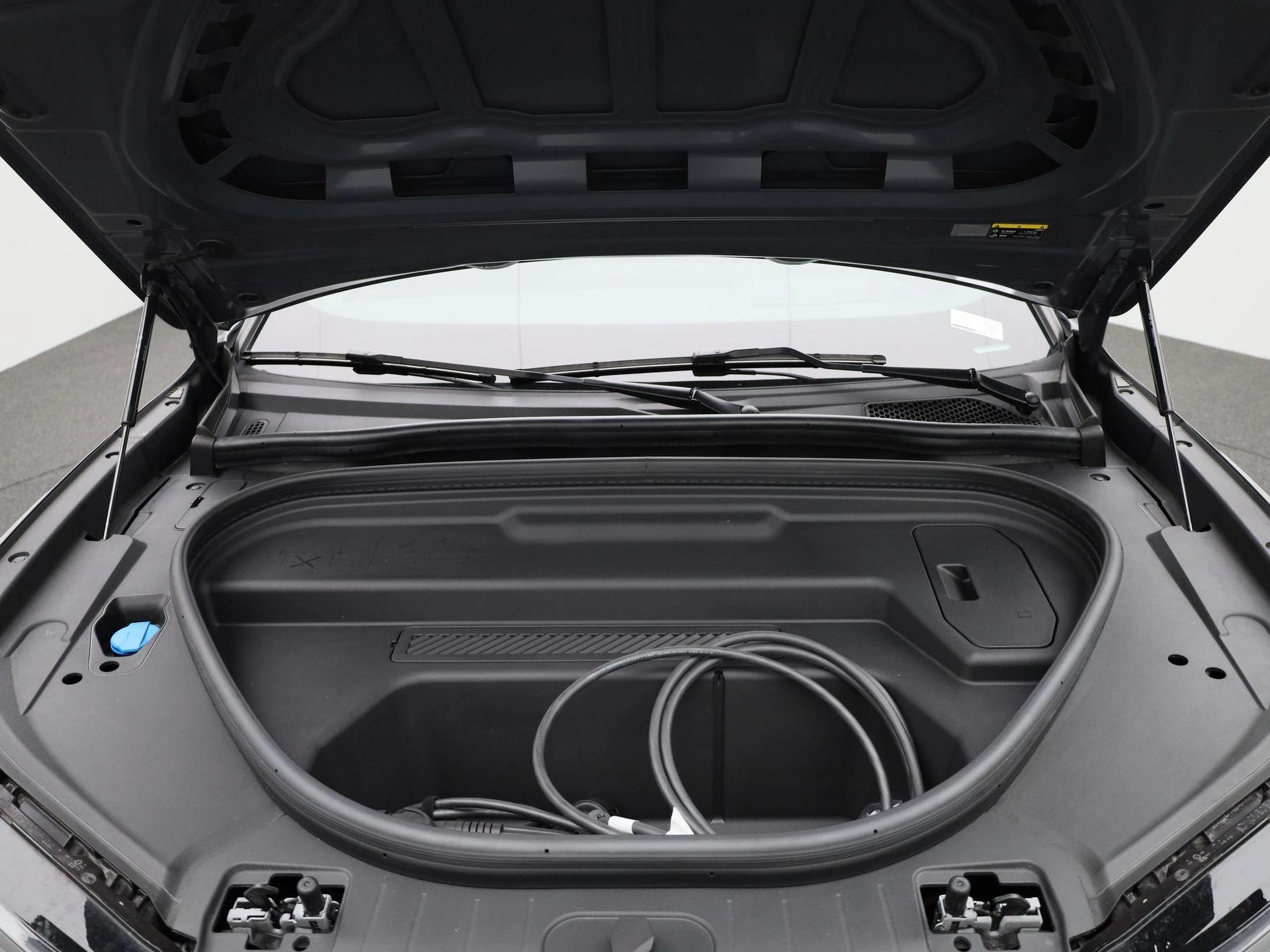 Audi-Q6 e-tron-image-52