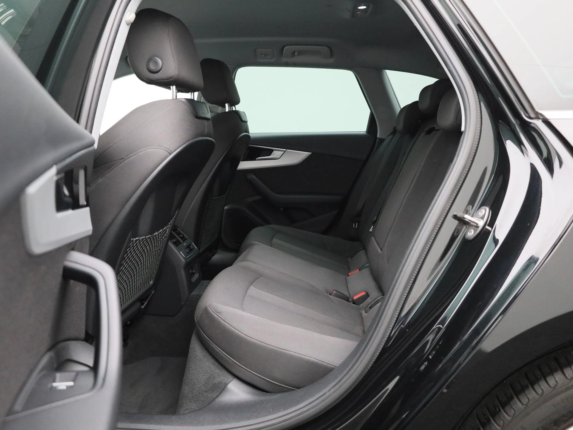 Audi A4 Avant 35 TFSI Advanced Edition