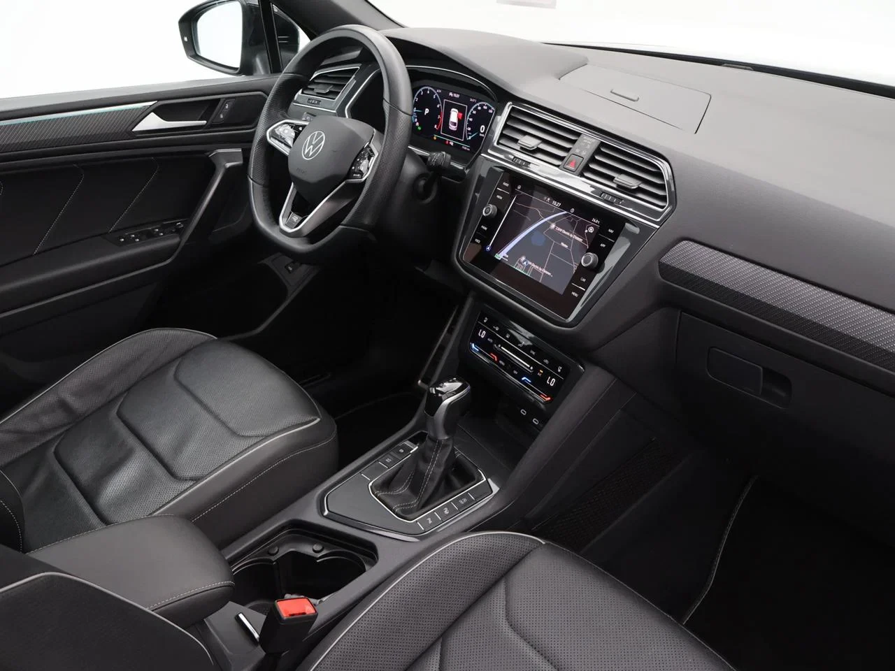 Volkswagen-Tiguan Allspace-image-8